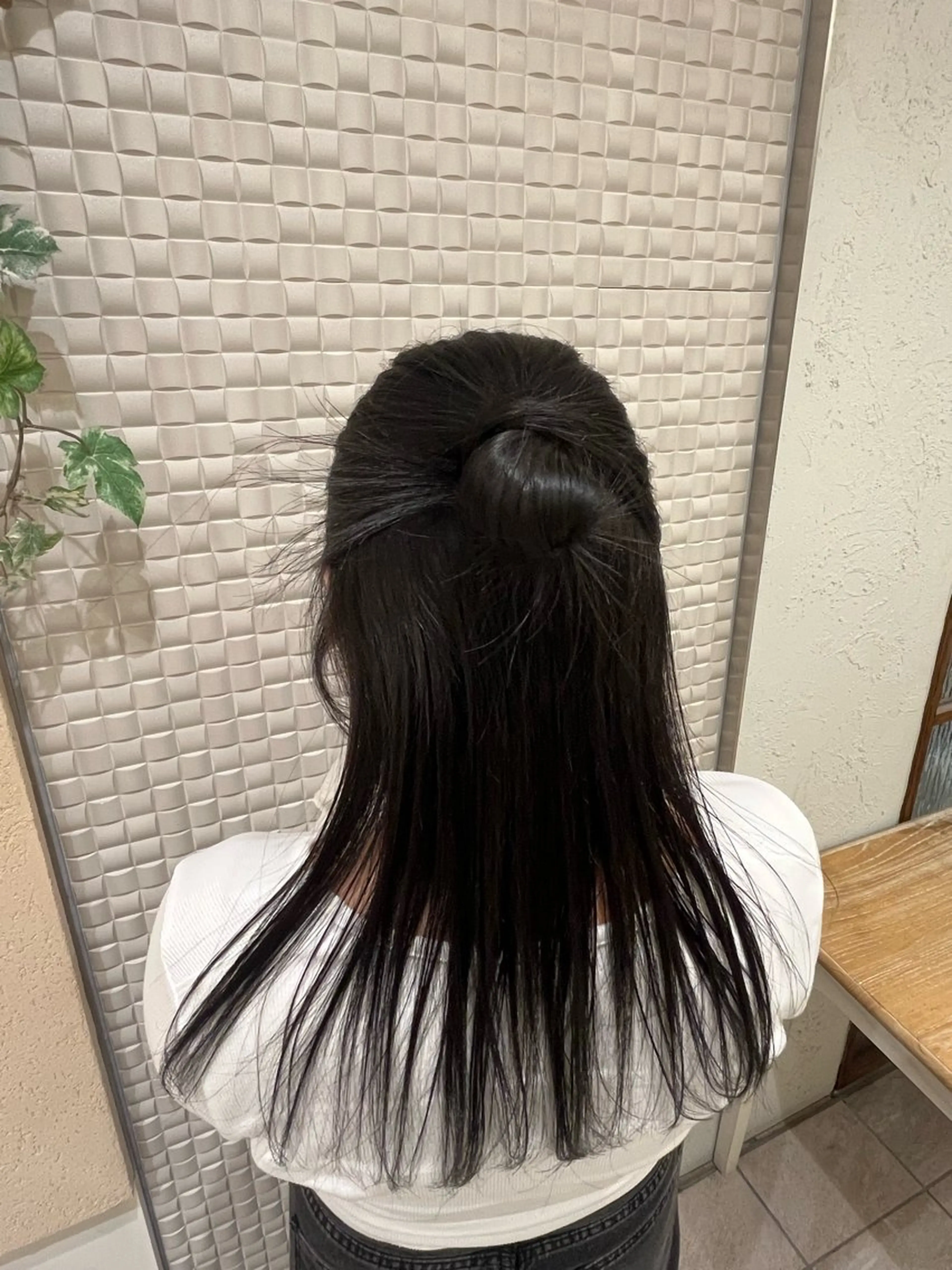 セミロング 新宿 谷合 玲花のヘアスタイル