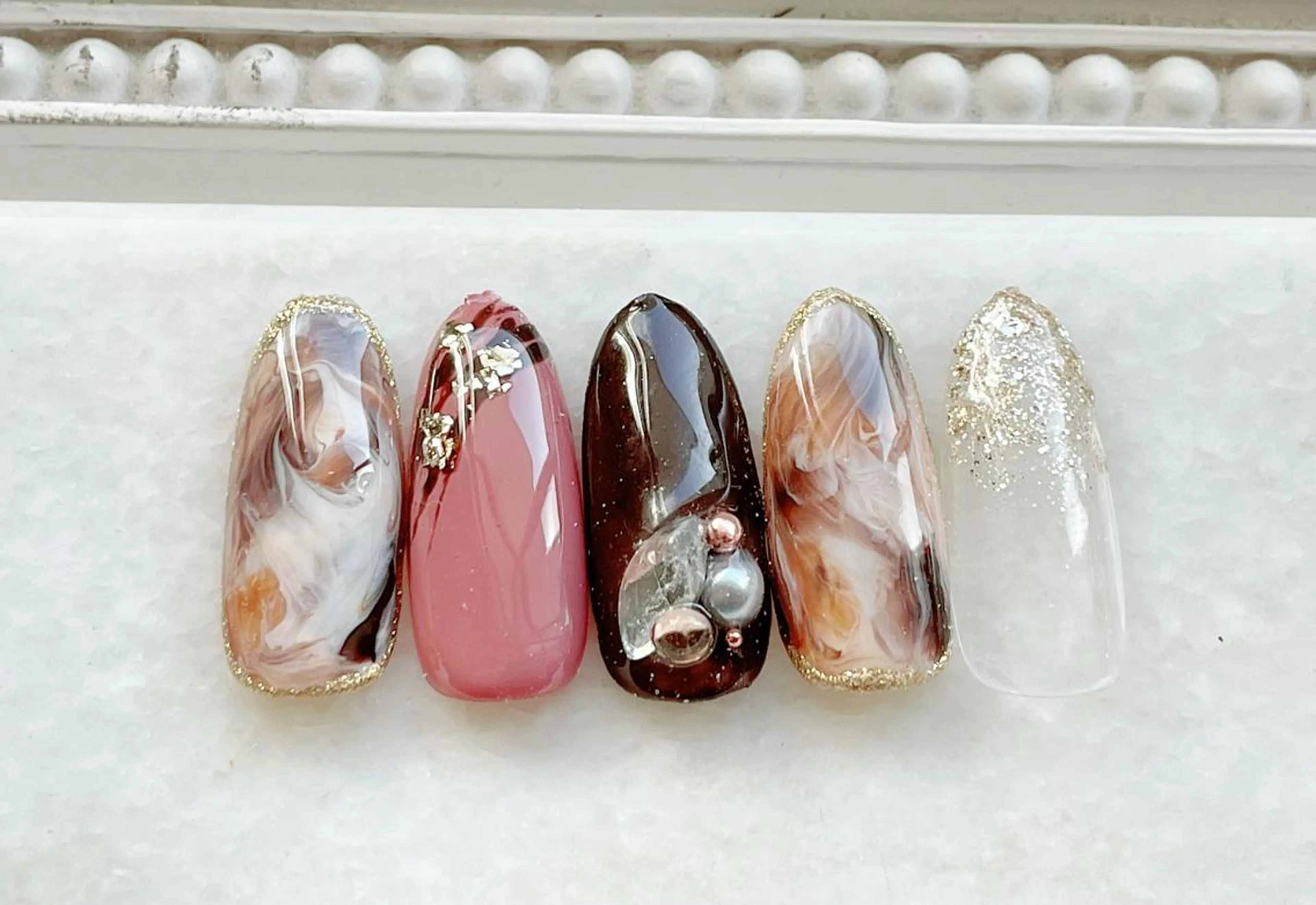 ネイル ジェルネイル パラジェル バレンタイン ハンドネイル Satomi  のネイルデザイン