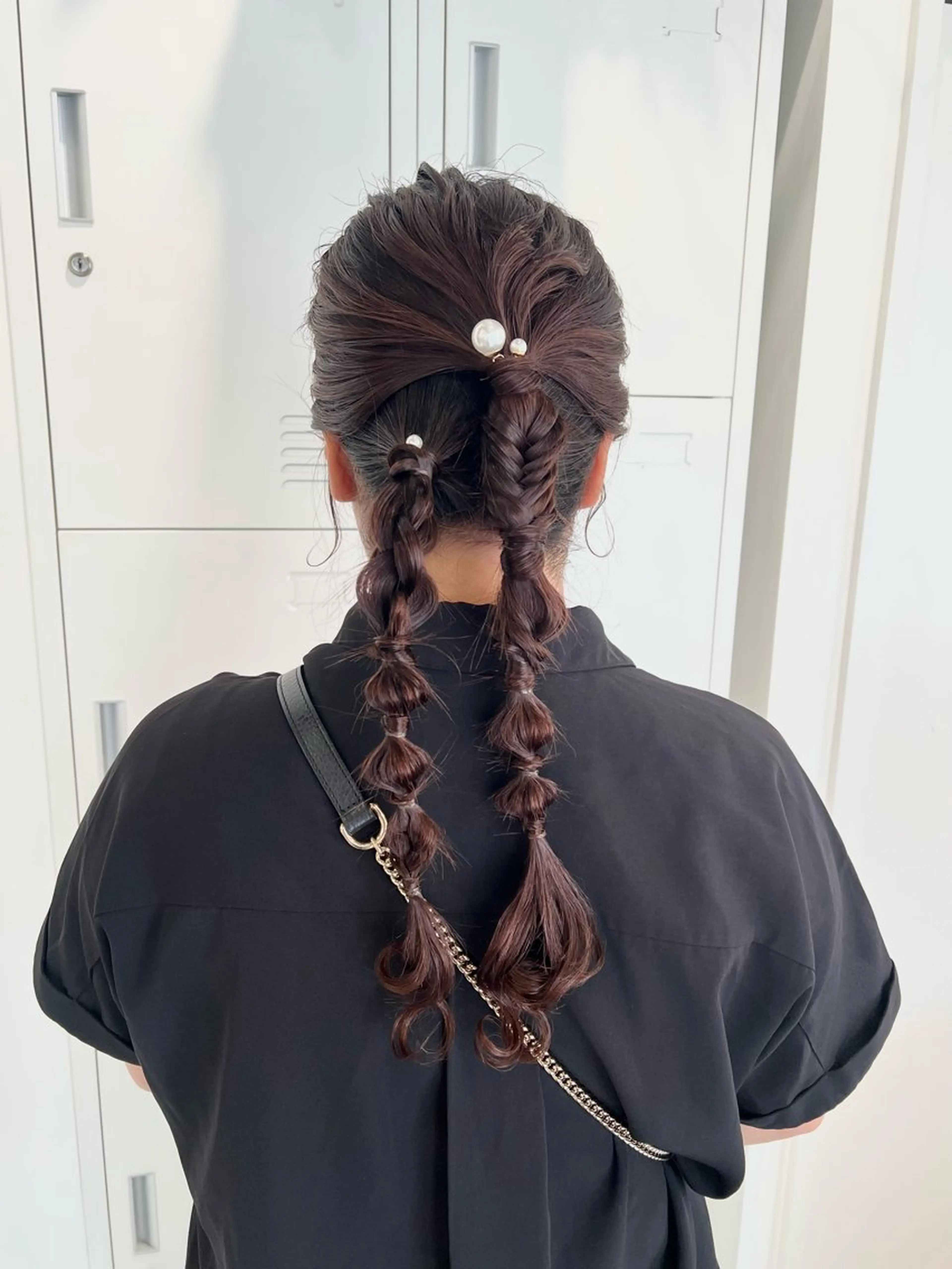 ロング ヘアアレンジ ポニーテール 黒阪 なみのヘアスタイル