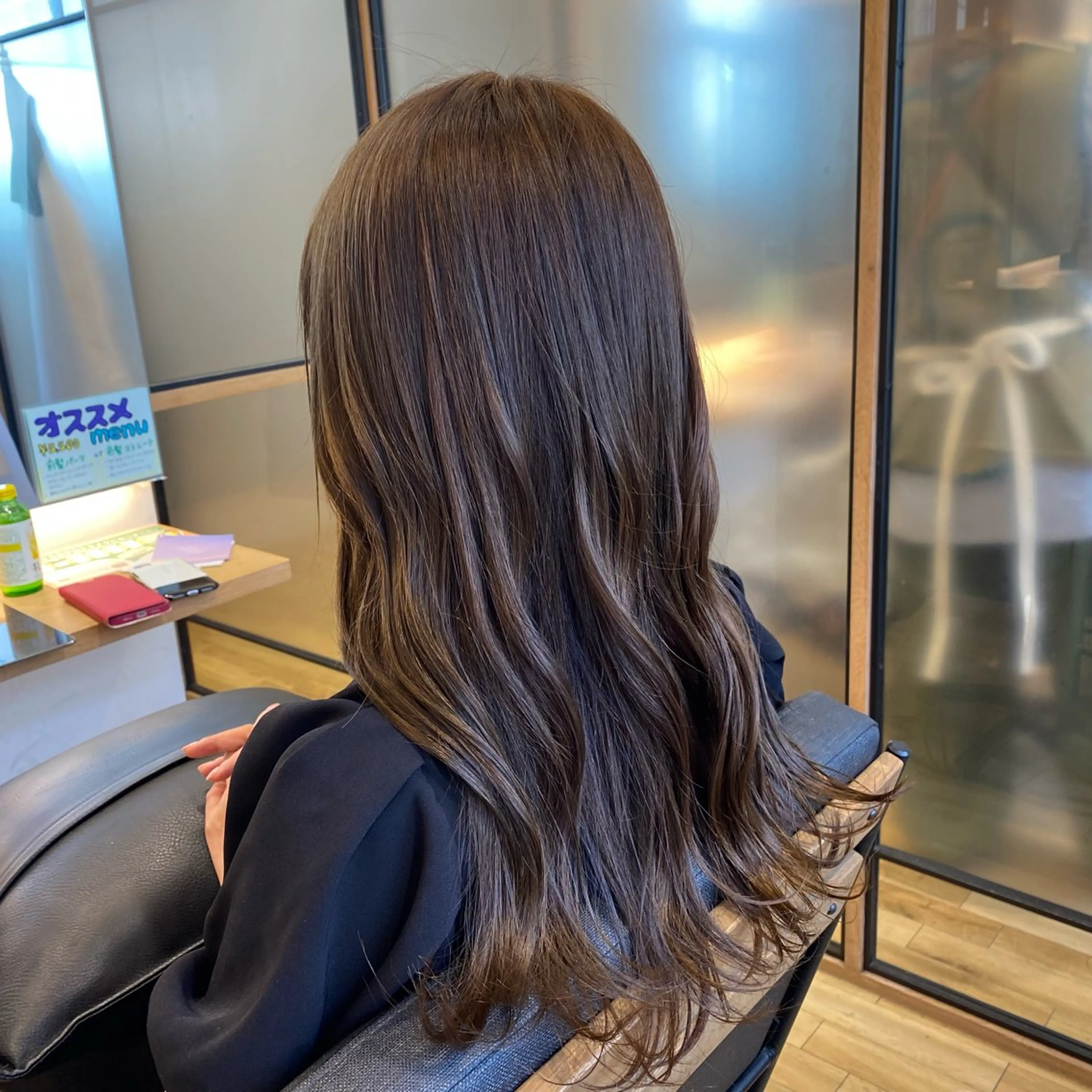 ロング カラー ヘアカラー ついざき はるかのヘアスタイル