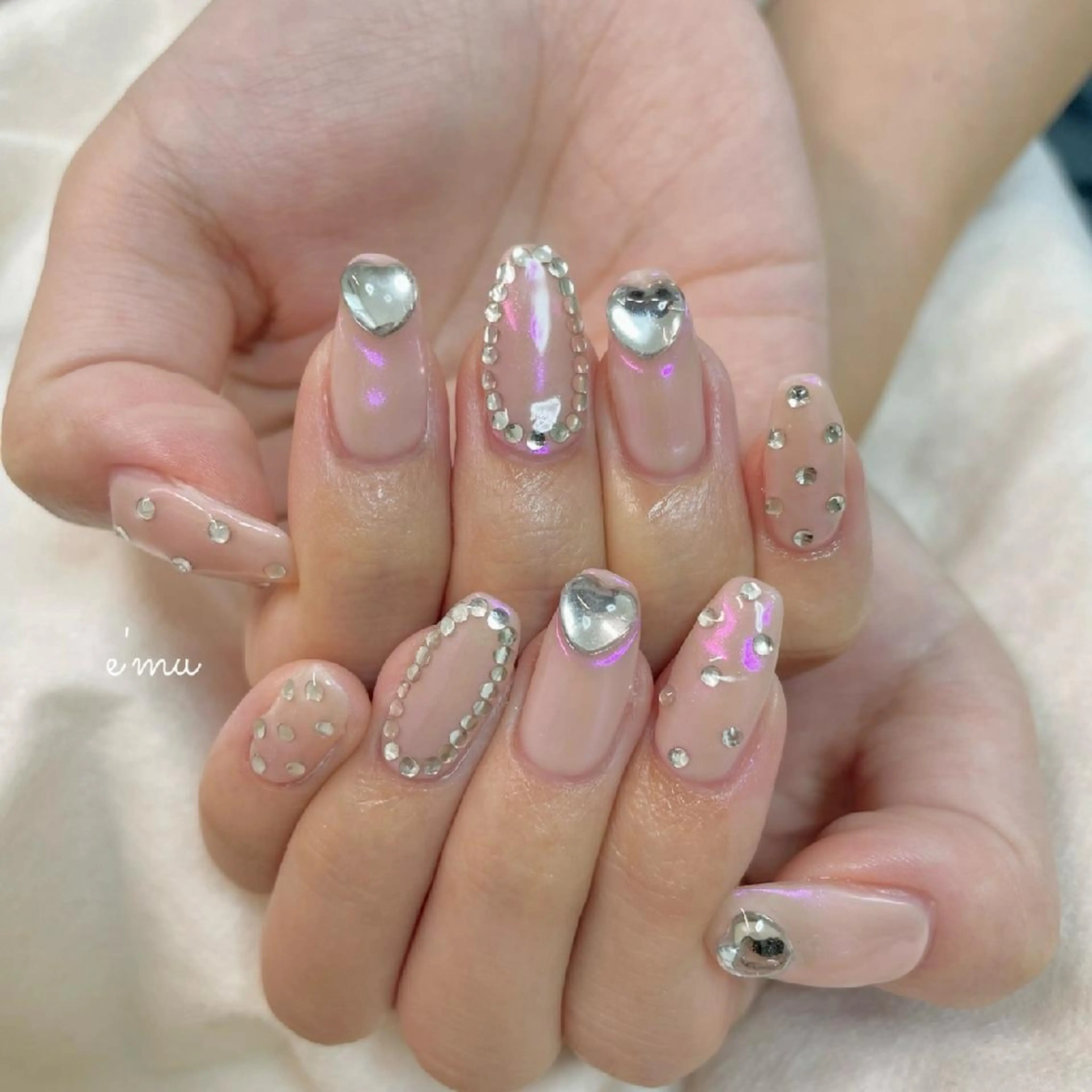 ネイル オーロラネイル ハート 韓国ネイル nail salon e'mu💐のネイルデザイン