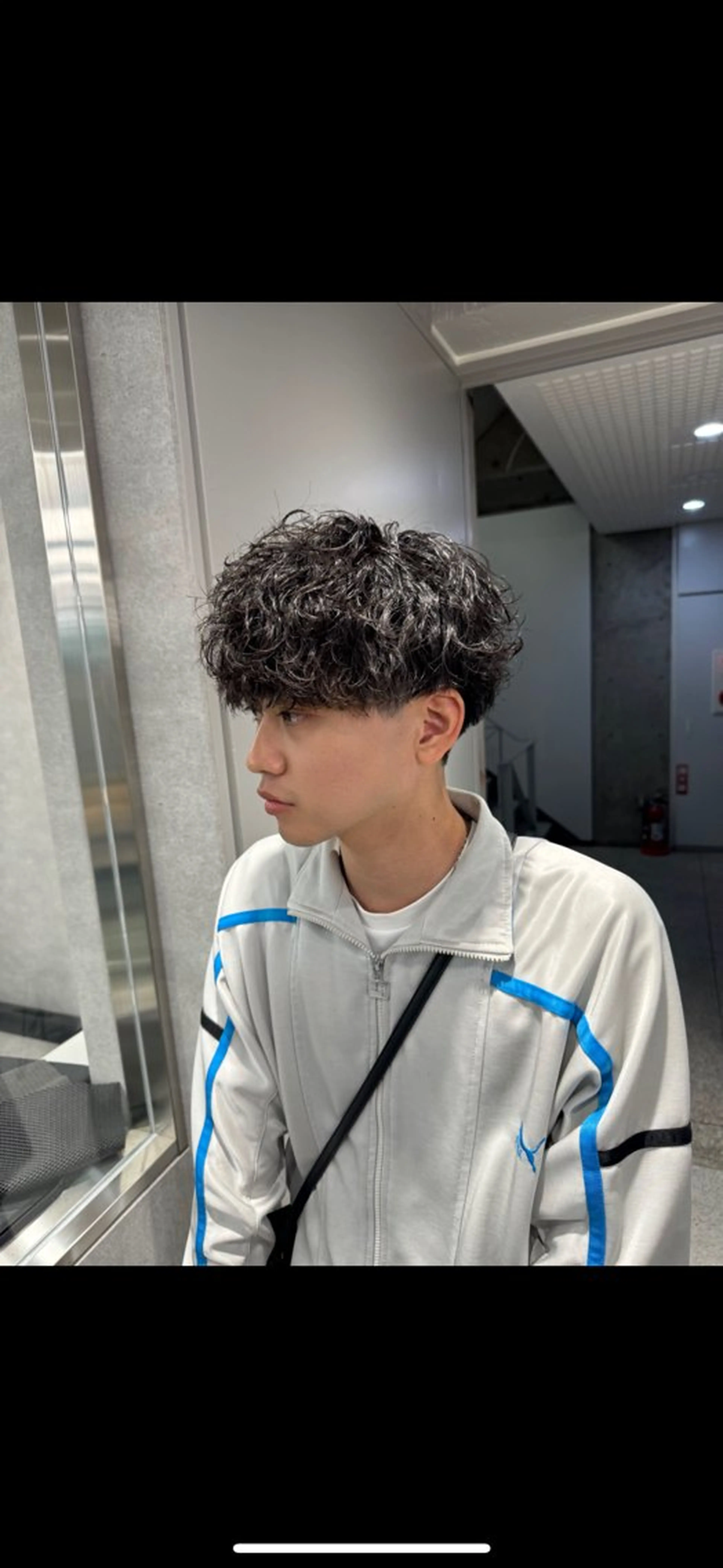 メンズ センターパート フェザーパーマ メンズハイライト メンズメッシュ マッシュ メンズ特化⚡️パーマ テッタのヘアスタイル