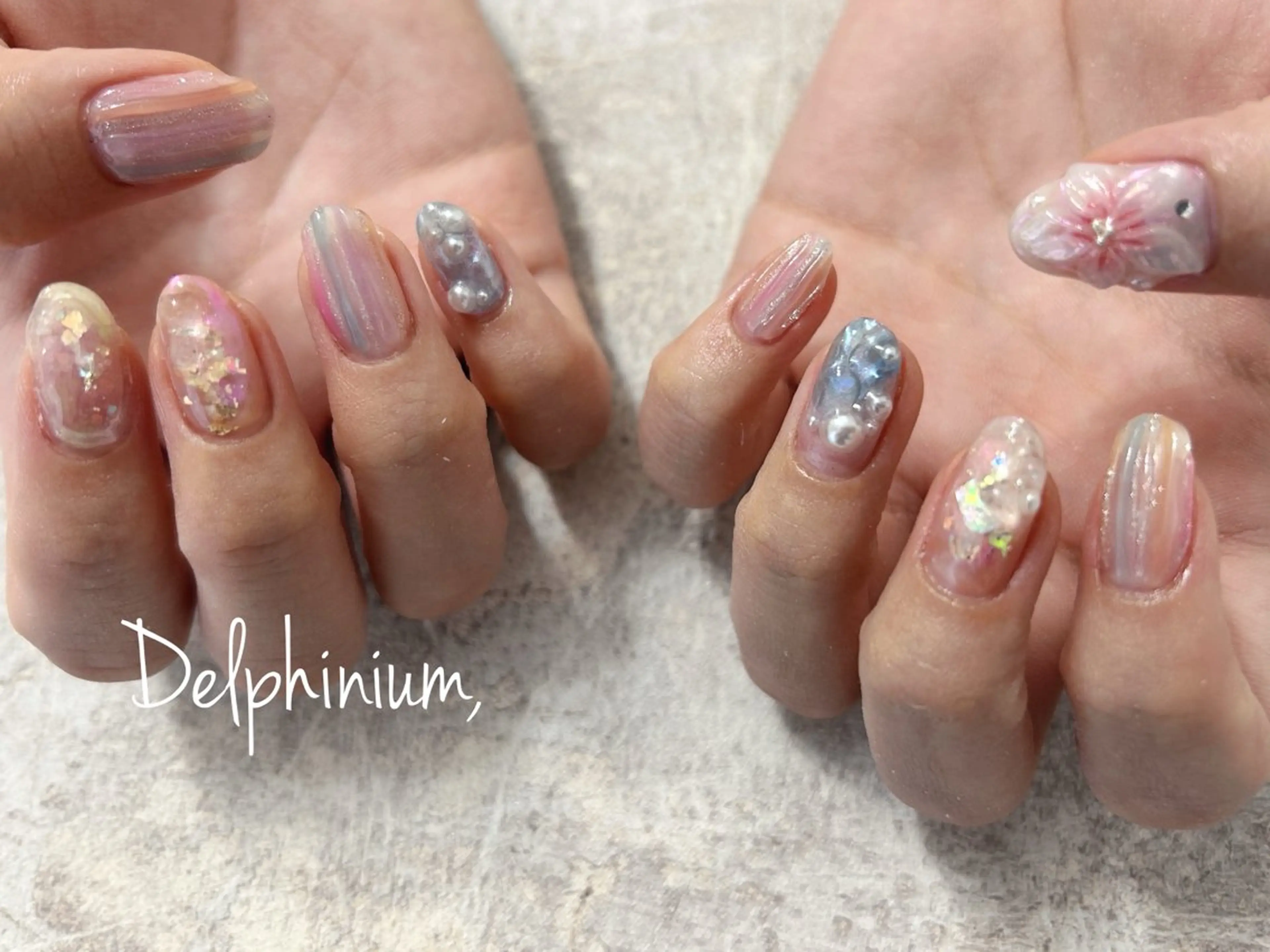 ネイル ニュアンスネイル ハンドネイル 岡本 友恵のネイルデザイン