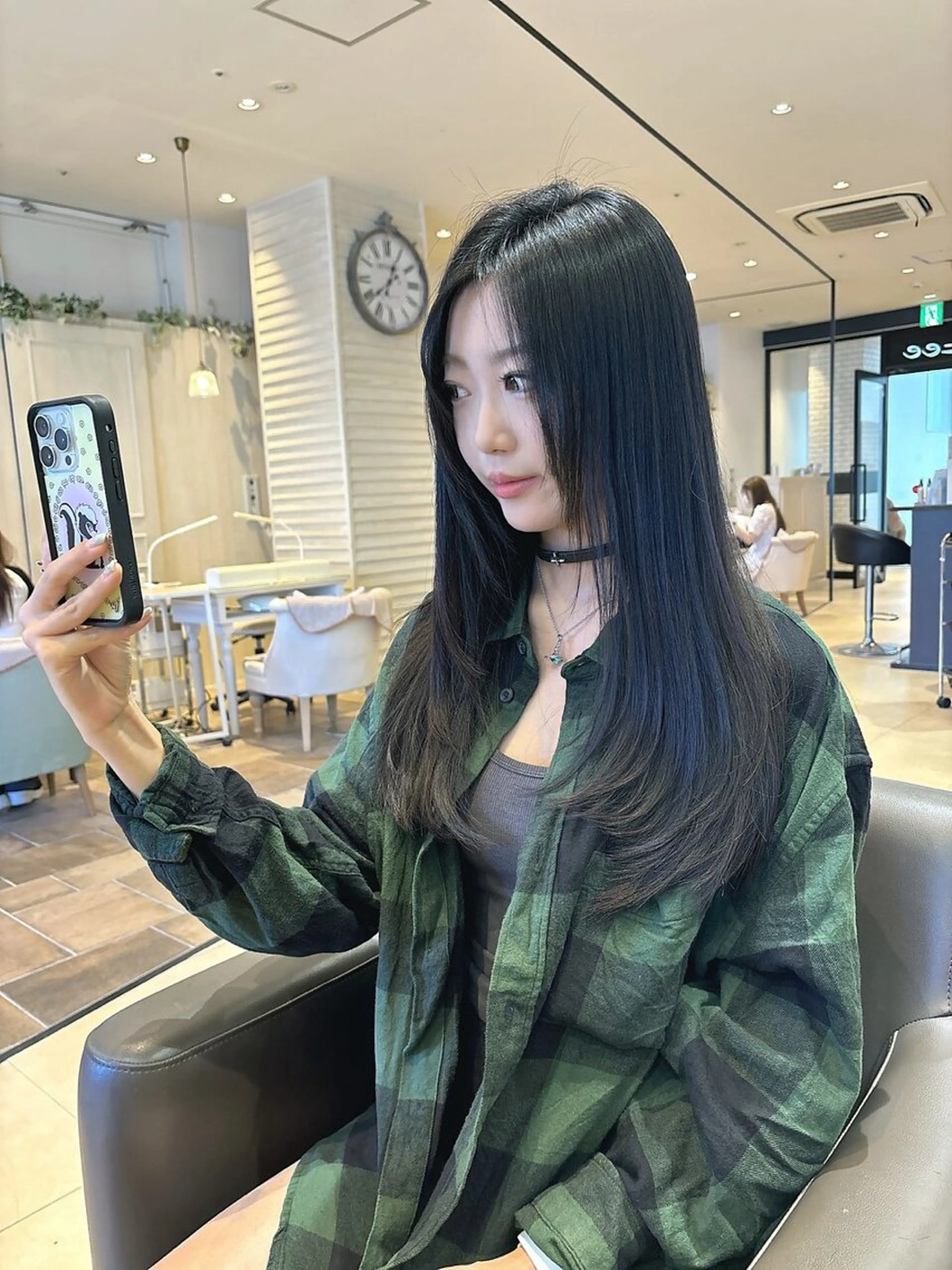 ミディアム カット トリートメント Maison髪質改善 レイヤー/ハイトーンのヘアスタイル