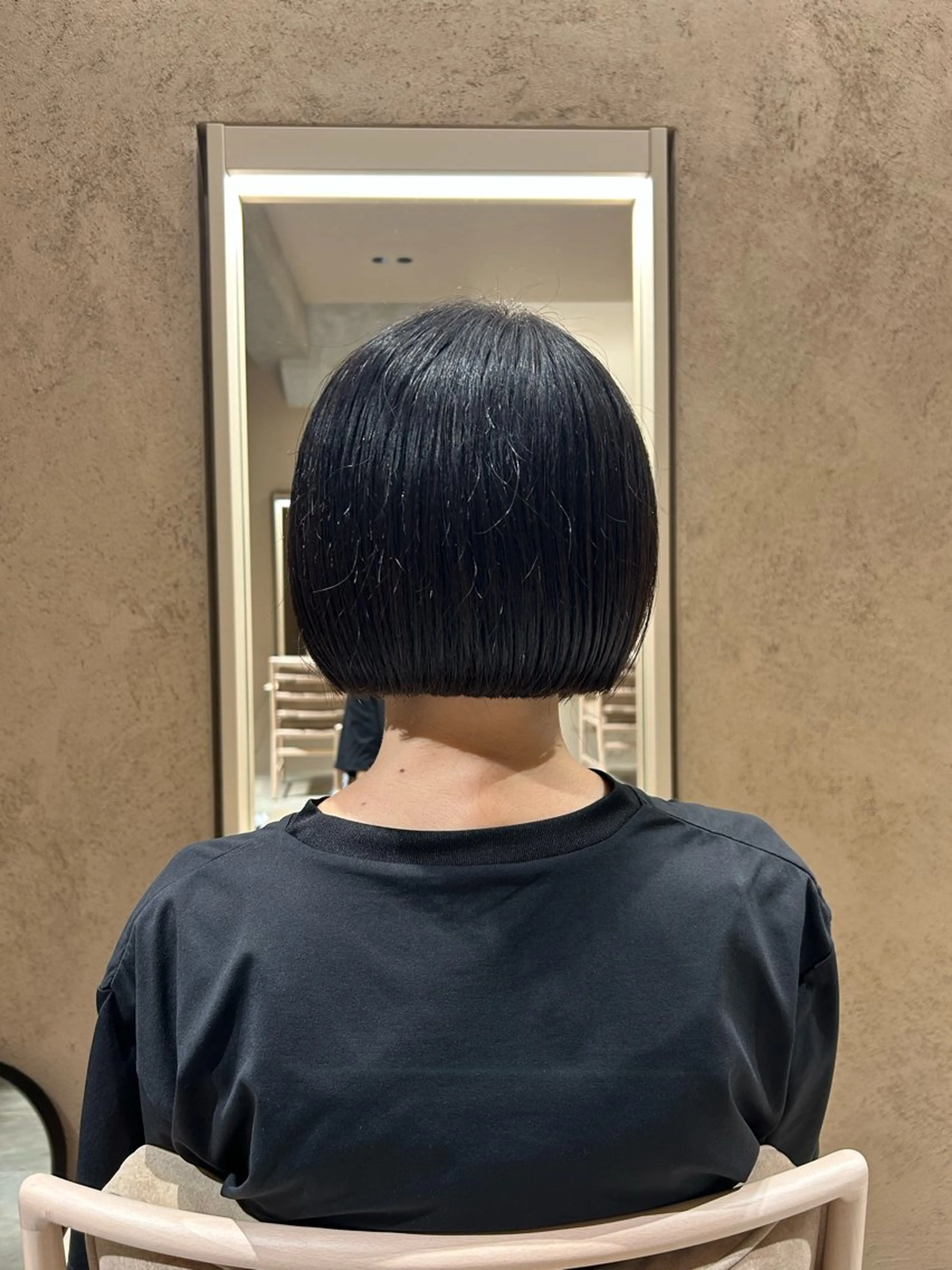 ミディアム アベ コハルのヘアスタイル