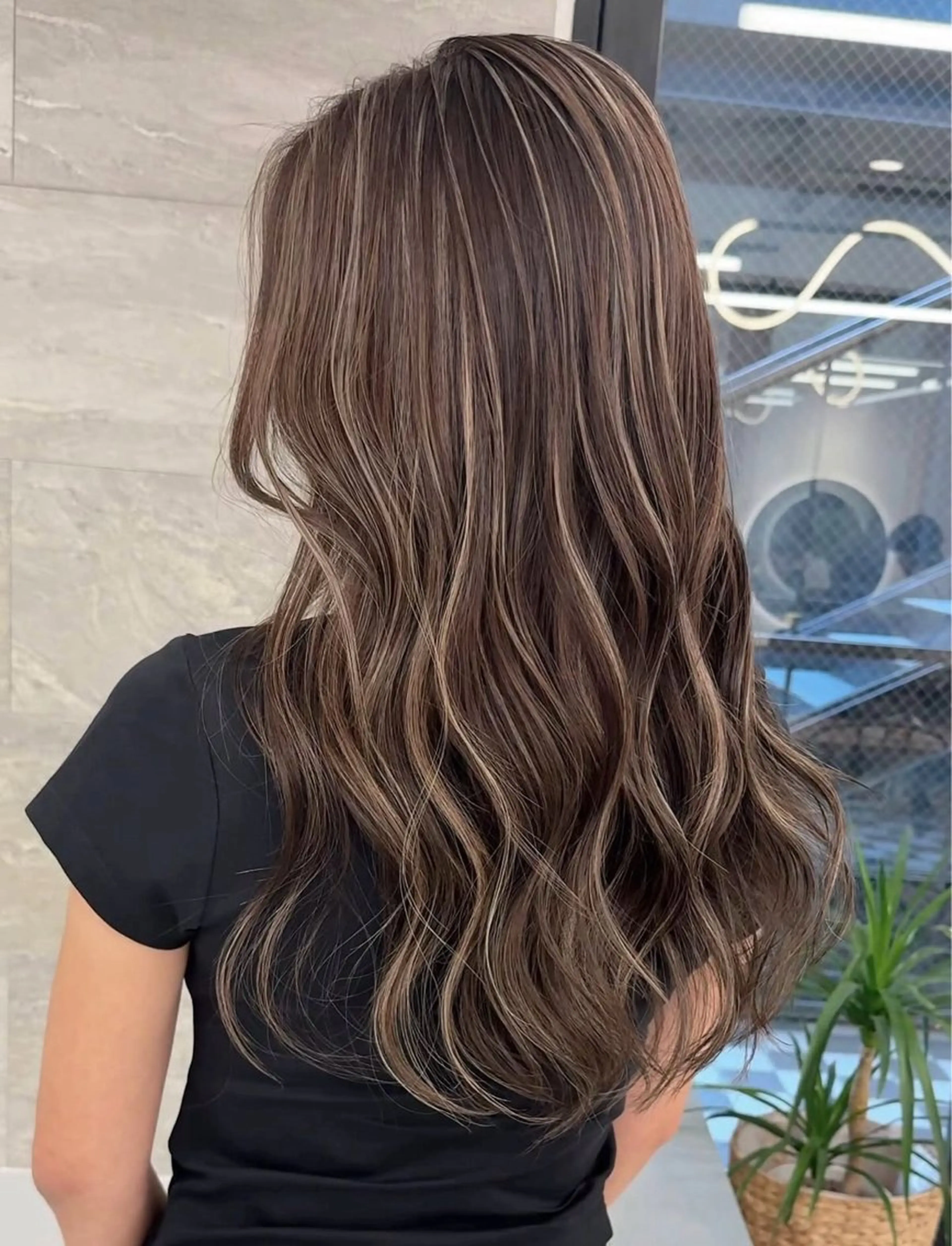 カラー ハイライトカラー 外国人風カラー ヘアカラー 三木耀介 藤沢美容室のヘアスタイル