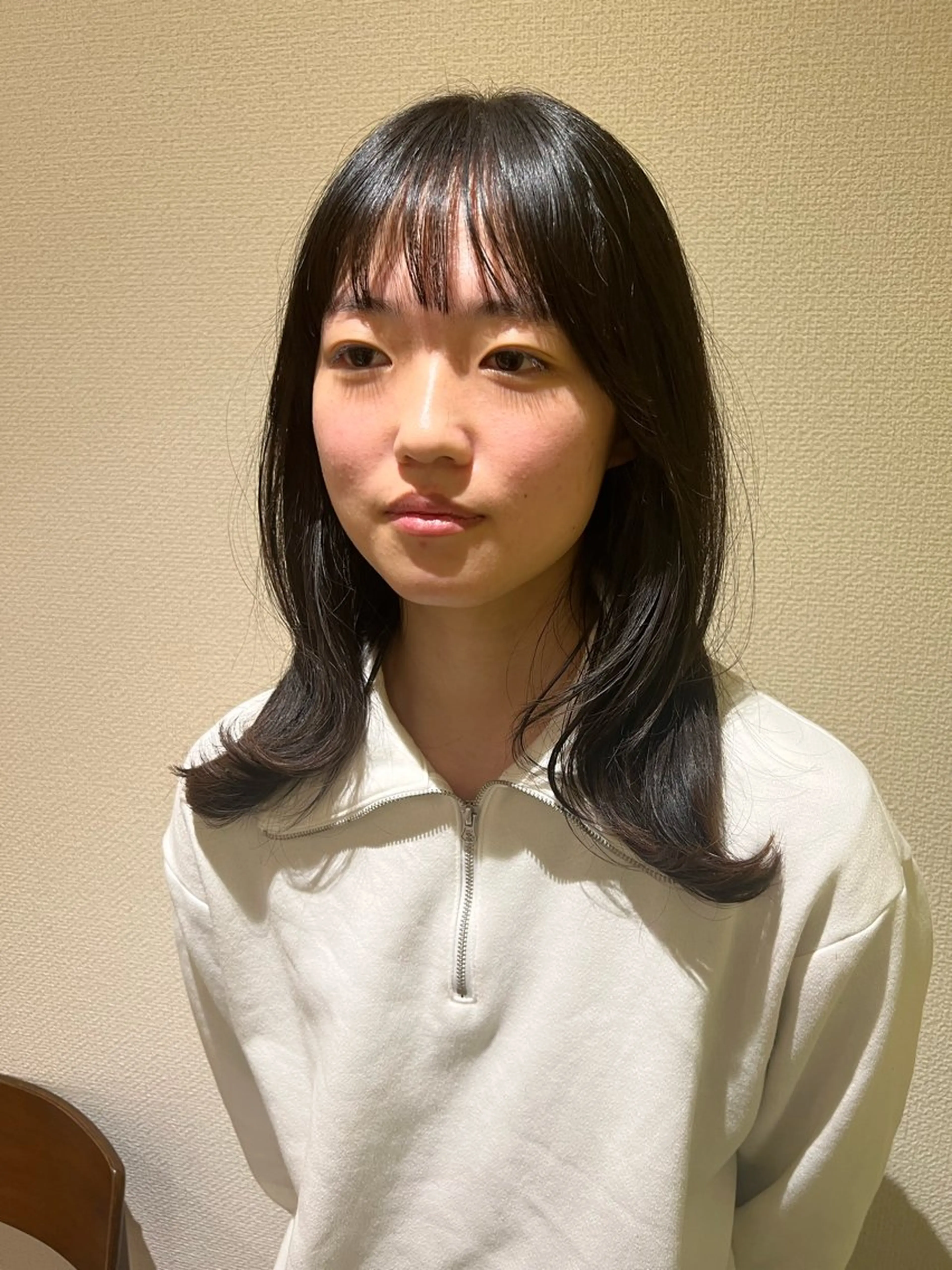 ミディアム くびれヘア 外ハネヘア レイヤー/似合わせ カット横川夕華🫧のヘアスタイル