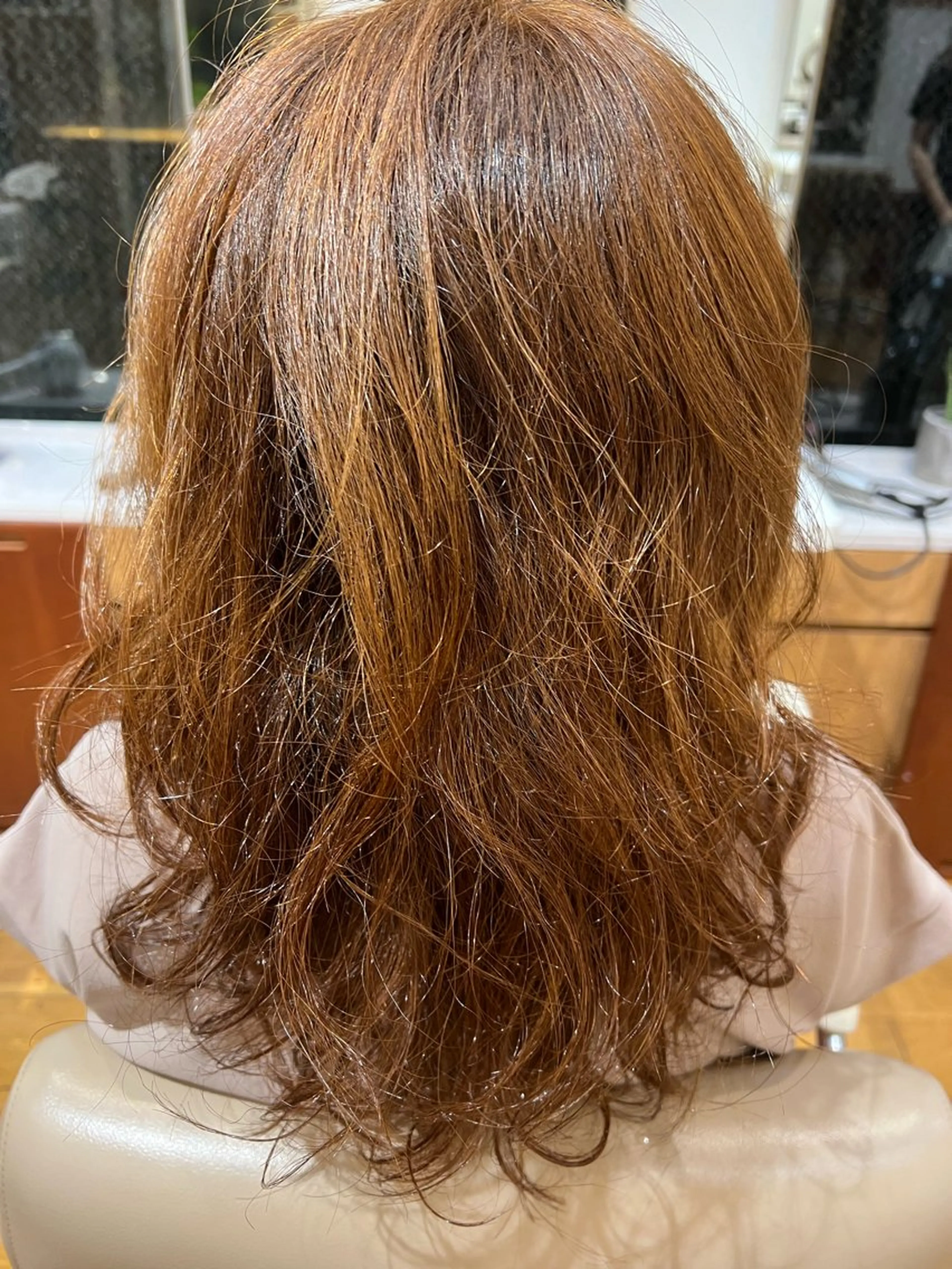 ミディアム 村中 逸紀のヘアスタイル