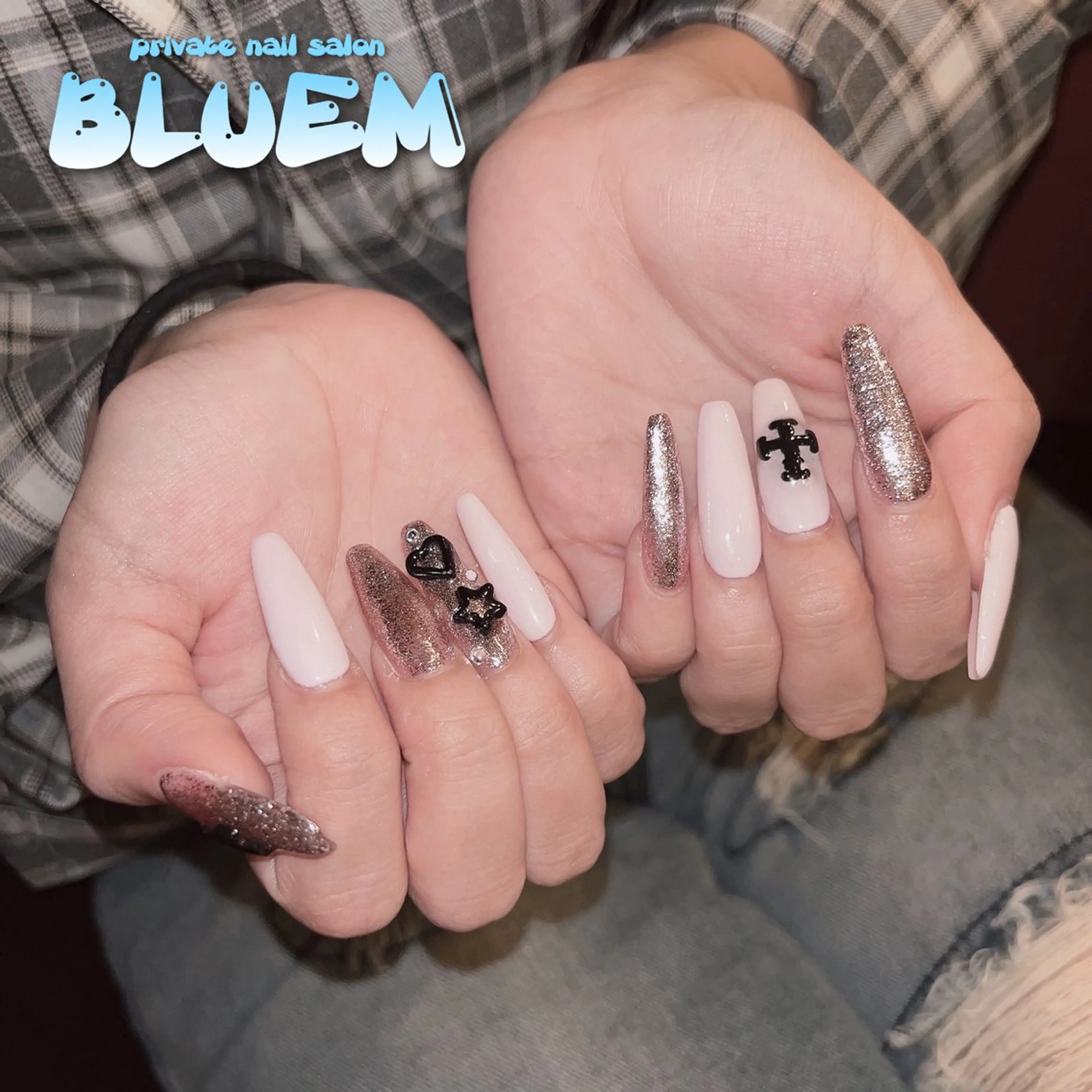 ネイル ハンドネイル BLUEM なな🐶のネイルデザイン