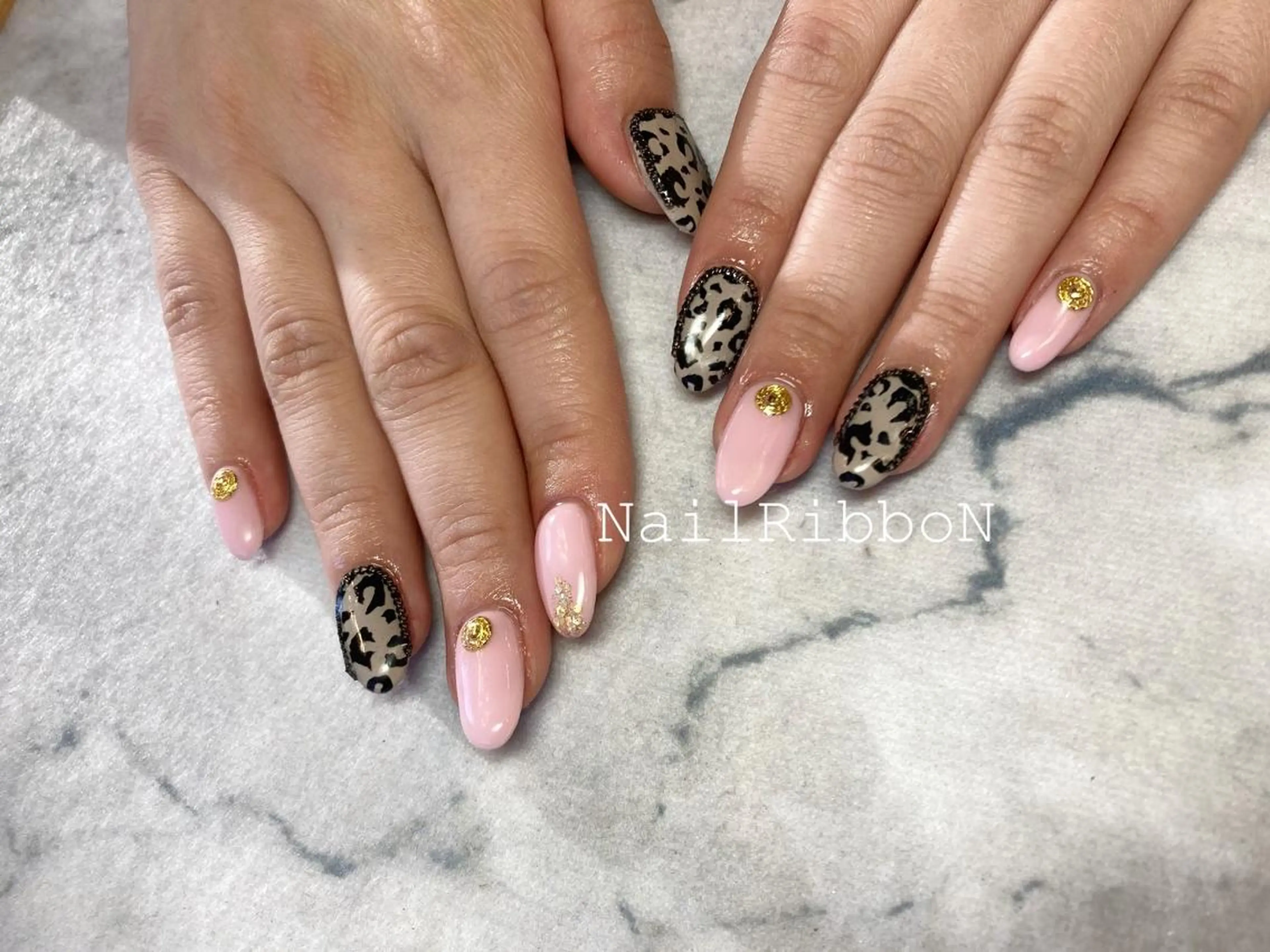 ネイル SWAMP nails所属・🎀ネイルサロン RIRI🎀のネイルデザイン