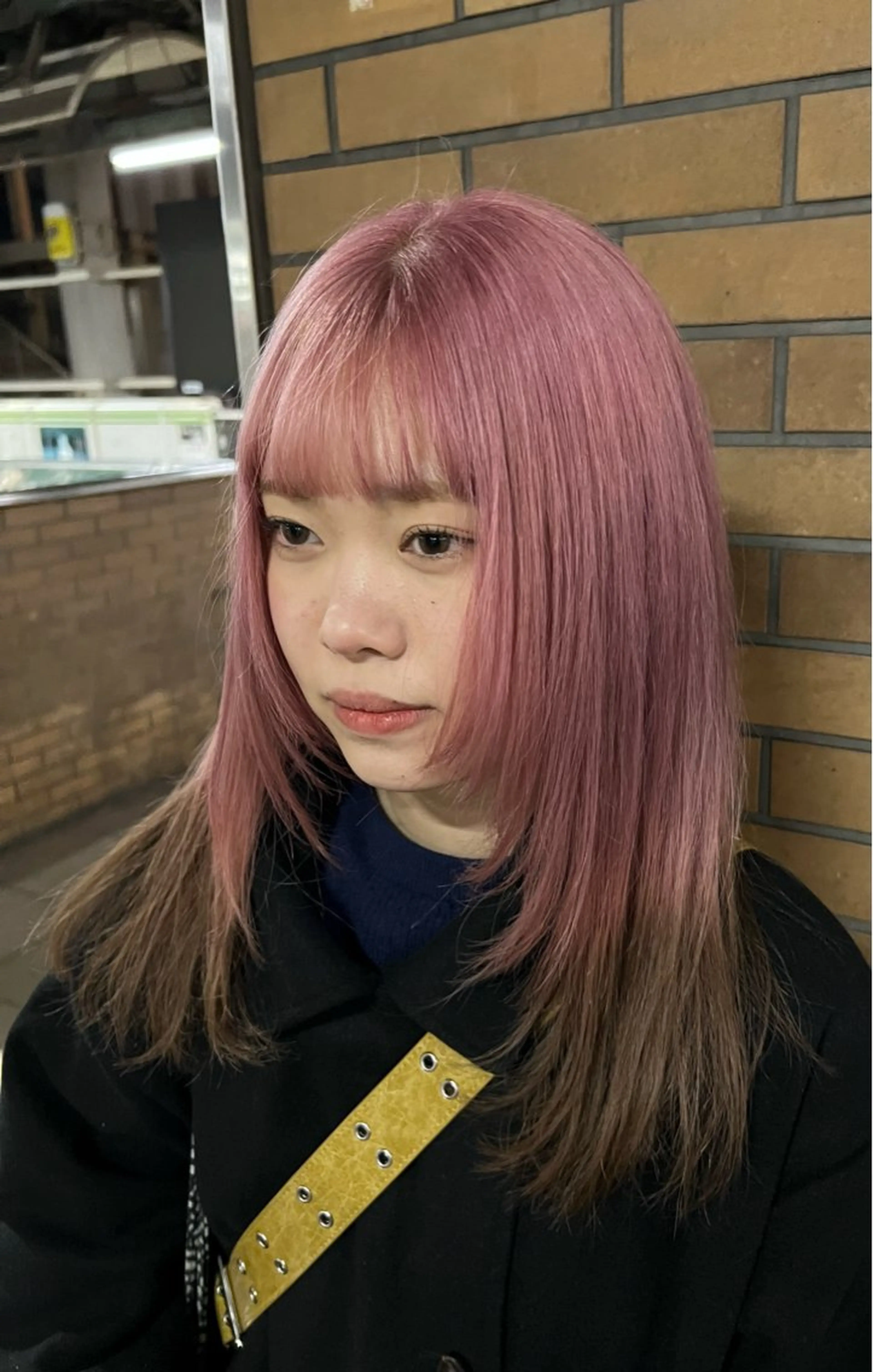 カラー 海外レイヤー/ パーマ‪/表参道のヘアスタイル