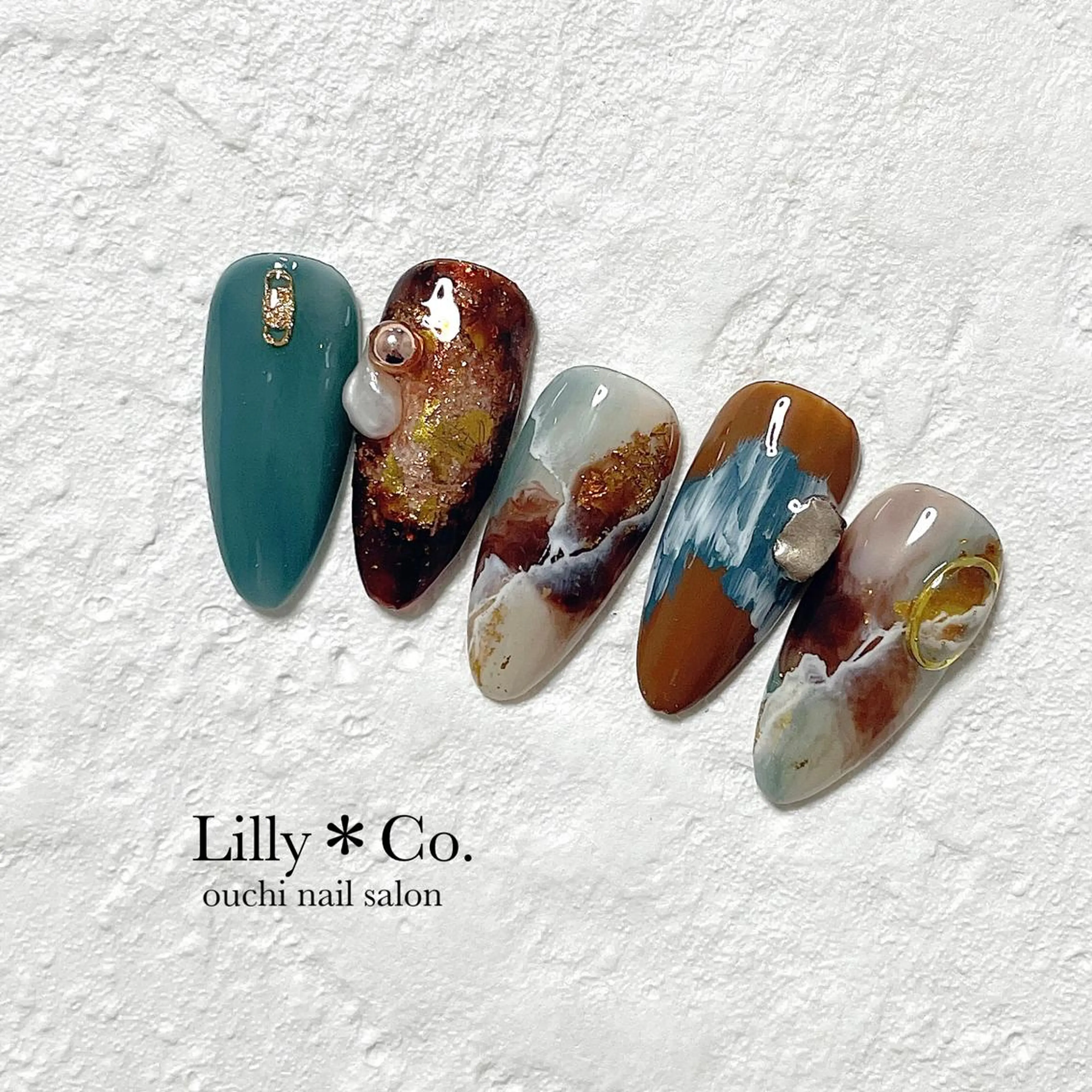 ネイル ハンドネイル ハンドケア Lilly Co.のネイルデザイン