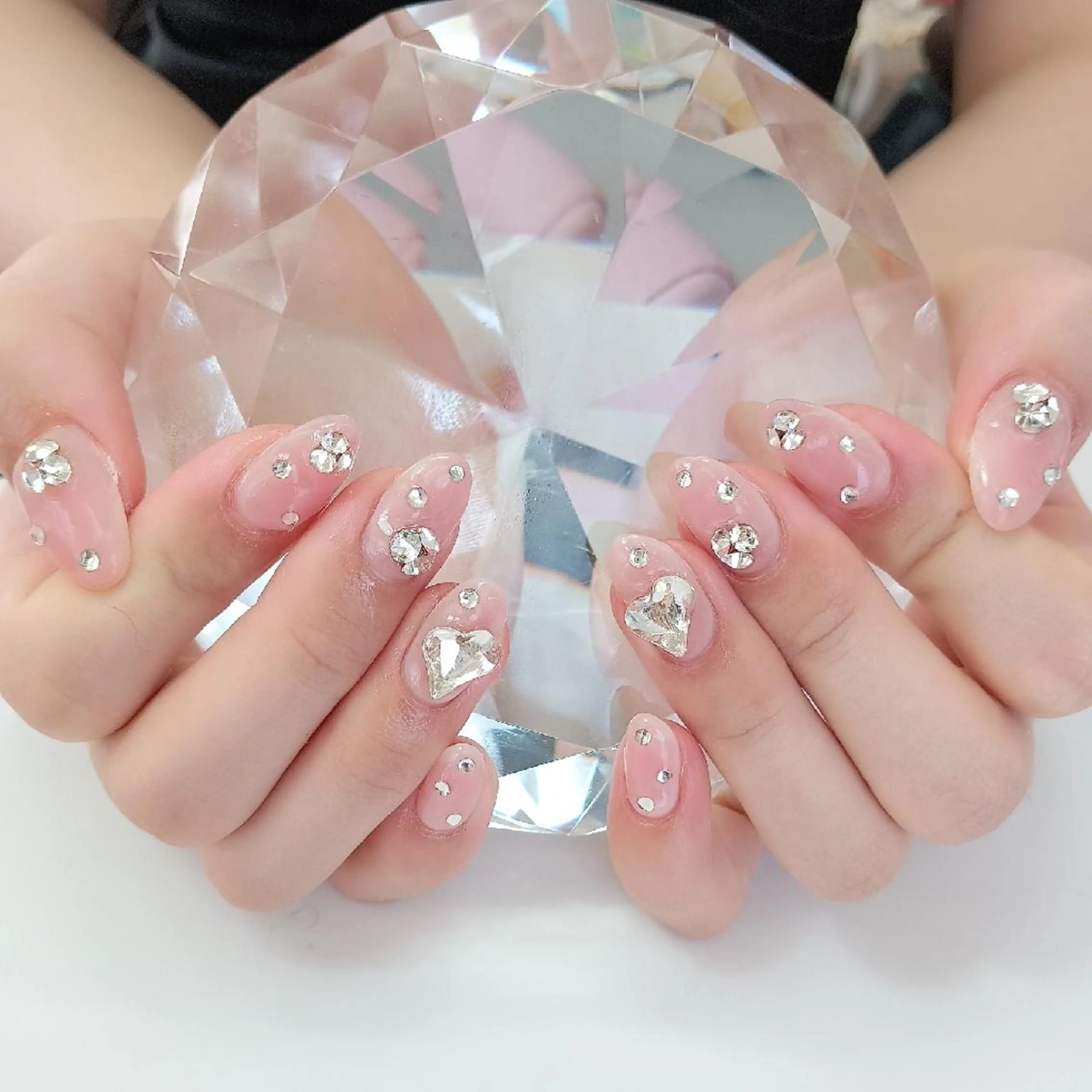 ネイル チークネイル Coco Girlsのネイルデザイン