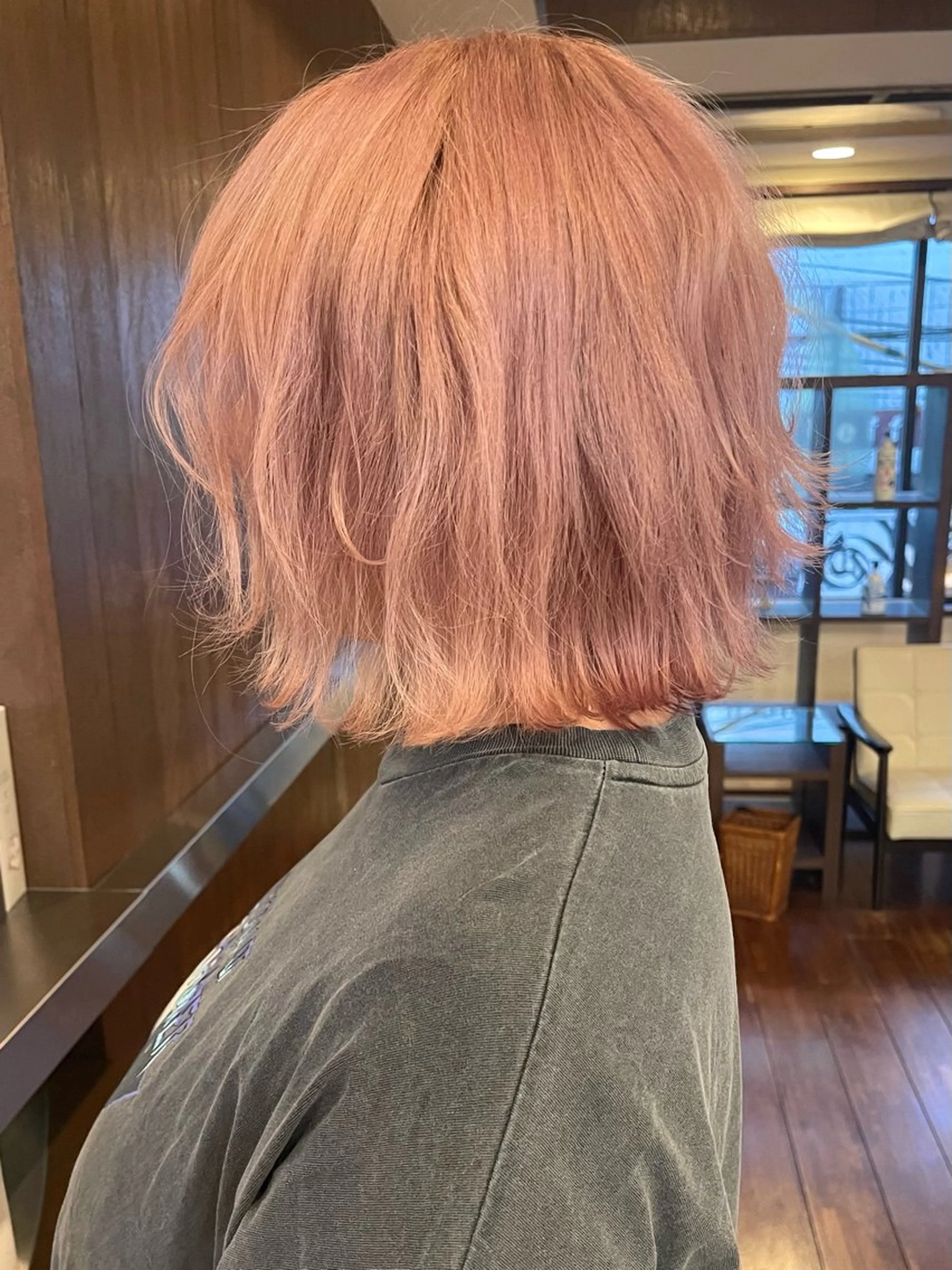ショート カラー ベージュカラー ピンクカラー ピンクベージュ カット ヘアカラー トリートメント 髪質改善カラー ケアブリーチ/タムのヘアスタイル