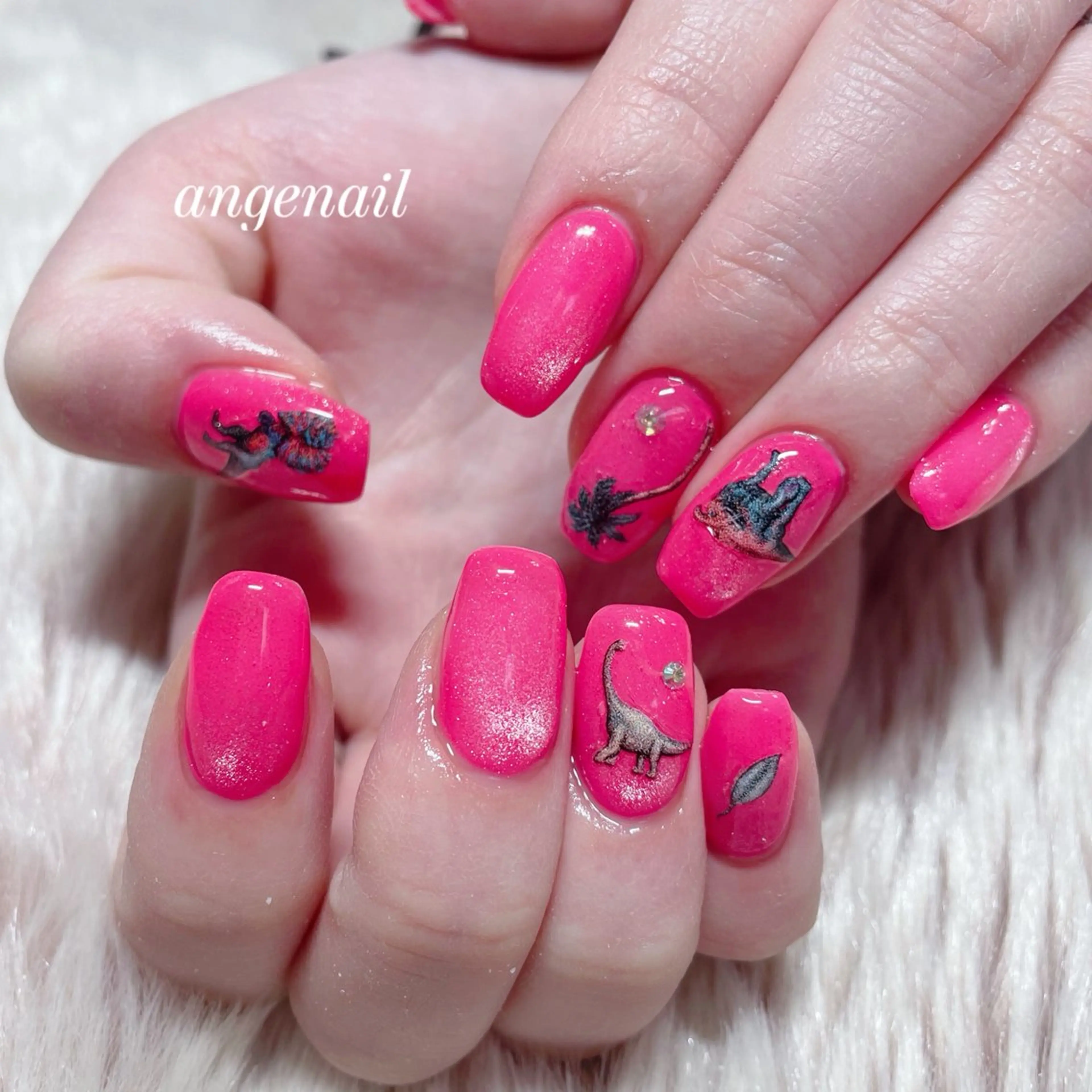 ネイル 持ち込み ハンドネイル オーナーネイリスト MAKIのネイルデザイン