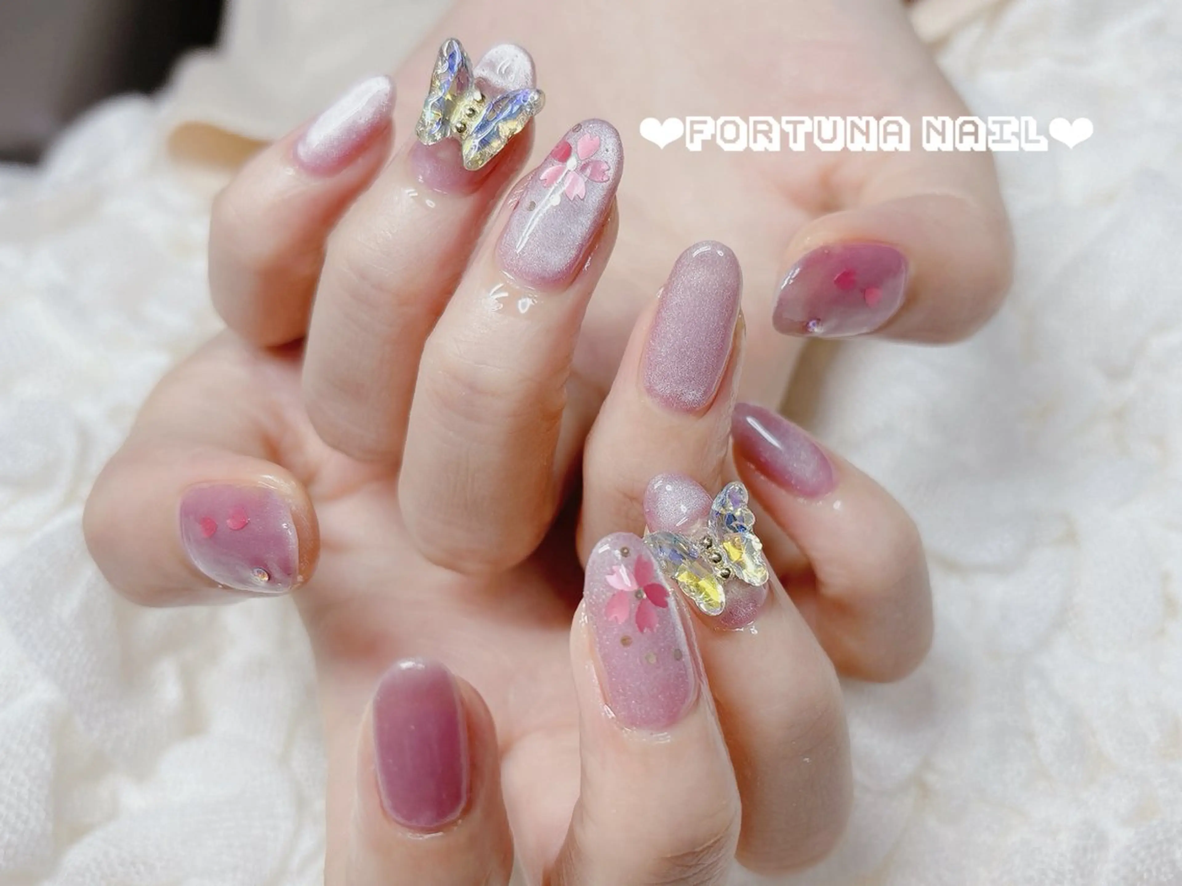 ネイル ハンドネイル ハンドケア Nail •Head スパFortunaのネイルデザイン