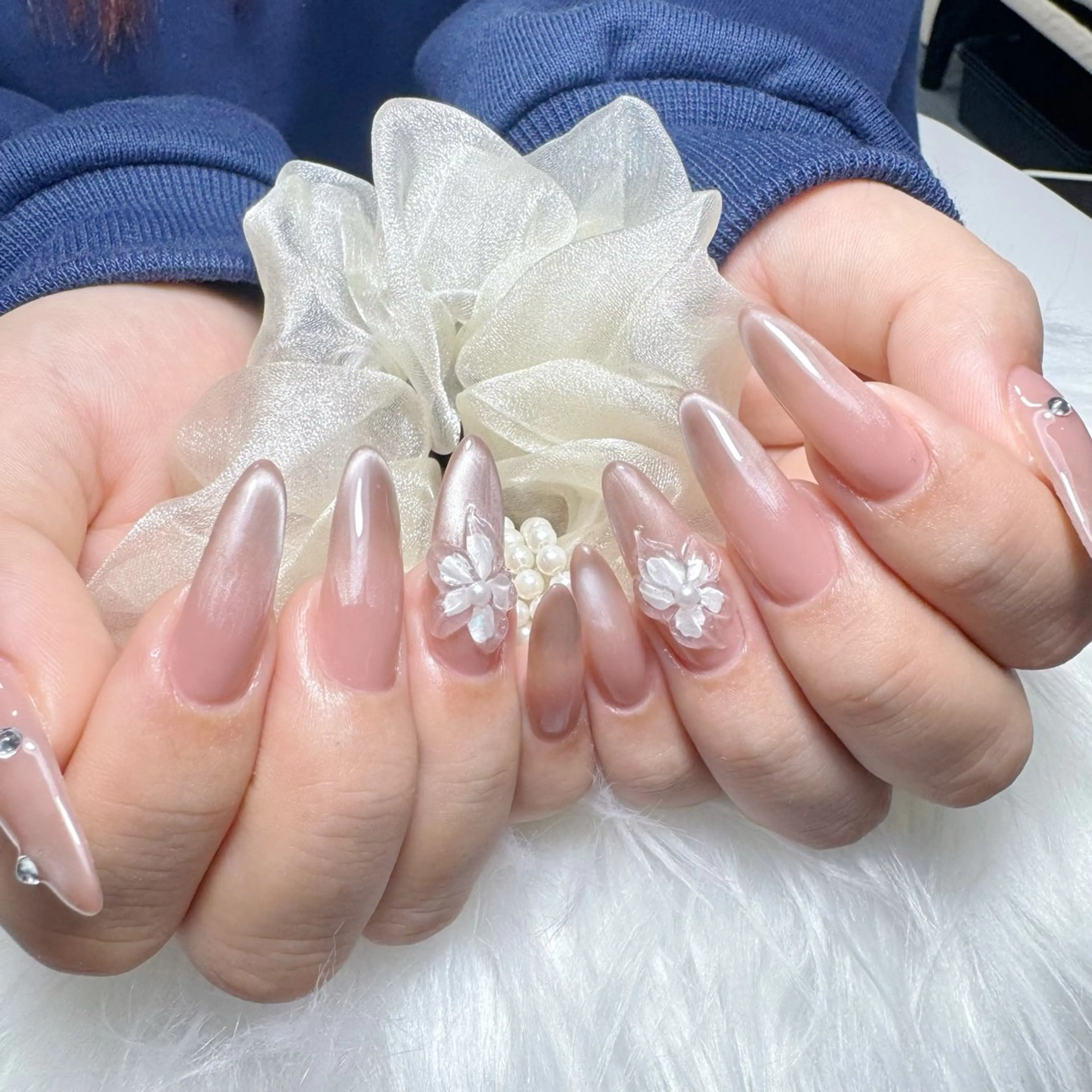 ネイル アートネイル 成人式 ジェルネイル ニュアンスネイル ネイルチップ Kora Nailのネイルデザイン