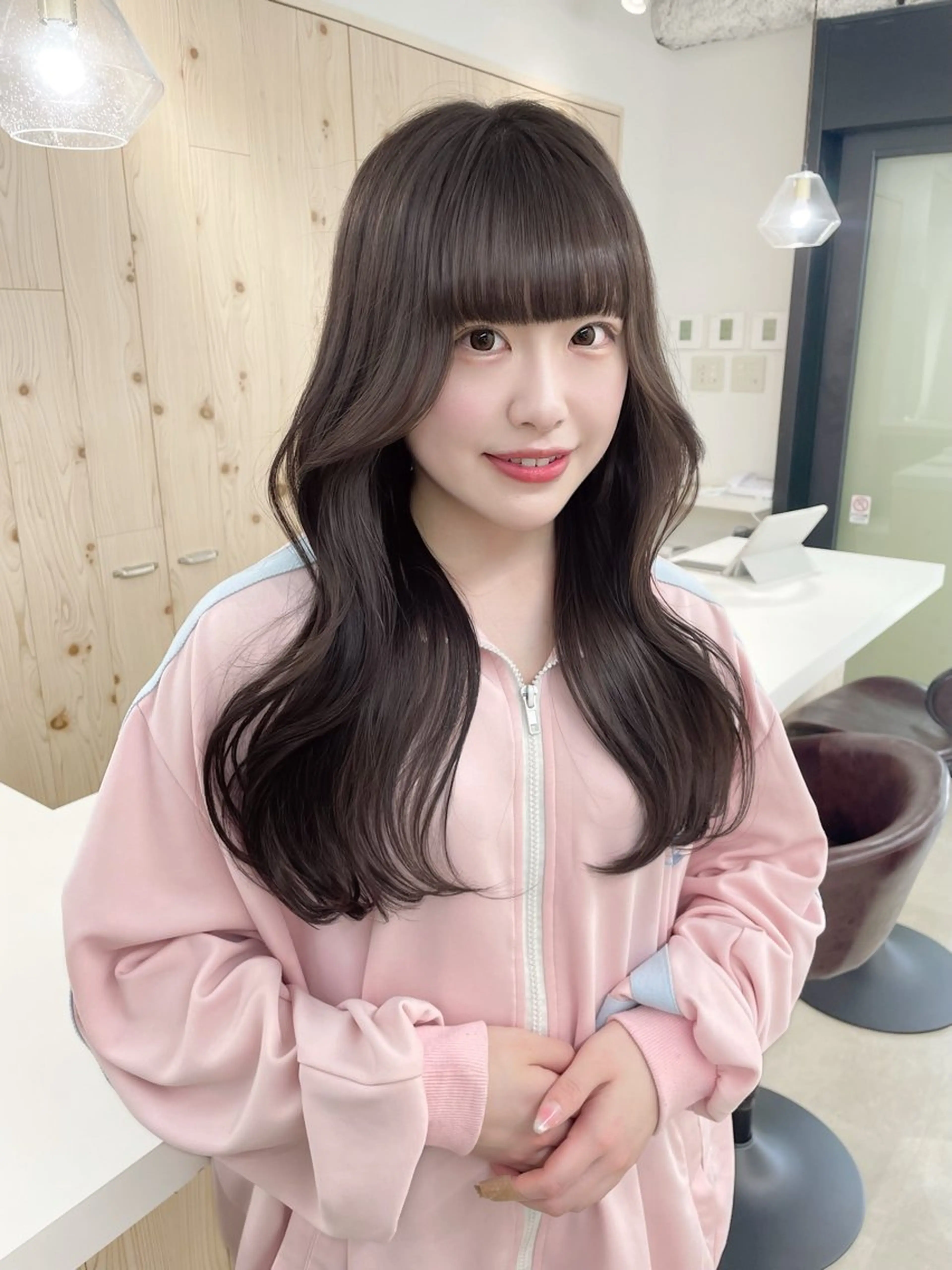 ロング カラー カット ヘアカラー トリートメント ヘアセット 新宿/韓国ヘア/ 髪質改善ストレートのヘアスタイル