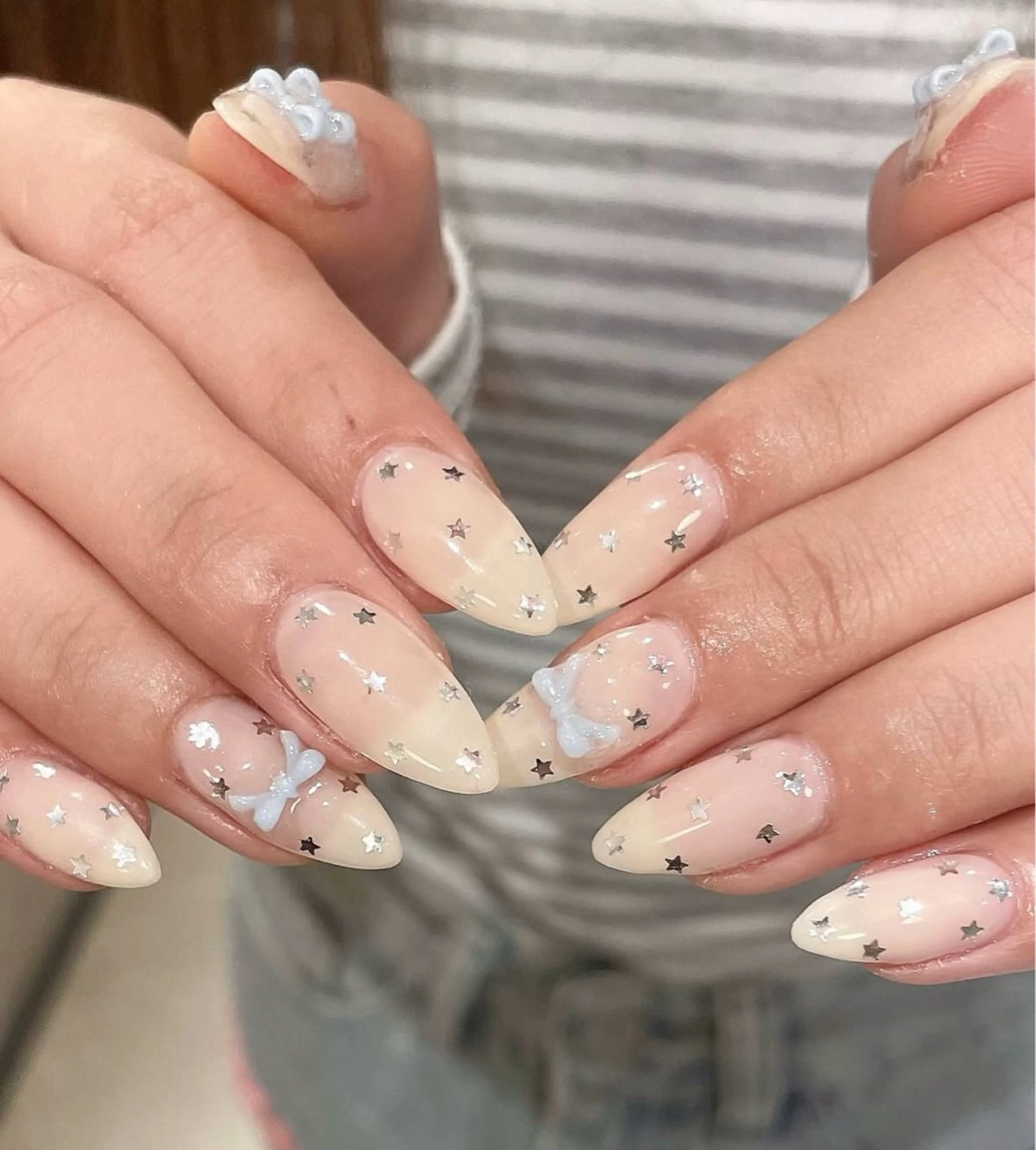 ネイル 長さ出し グラデーション キラキラネイル 韓国ネイル ラメ(グリッター) ハンドネイル ハンドケア Chisa Nail Studio所属・チ サのネイルデザイン