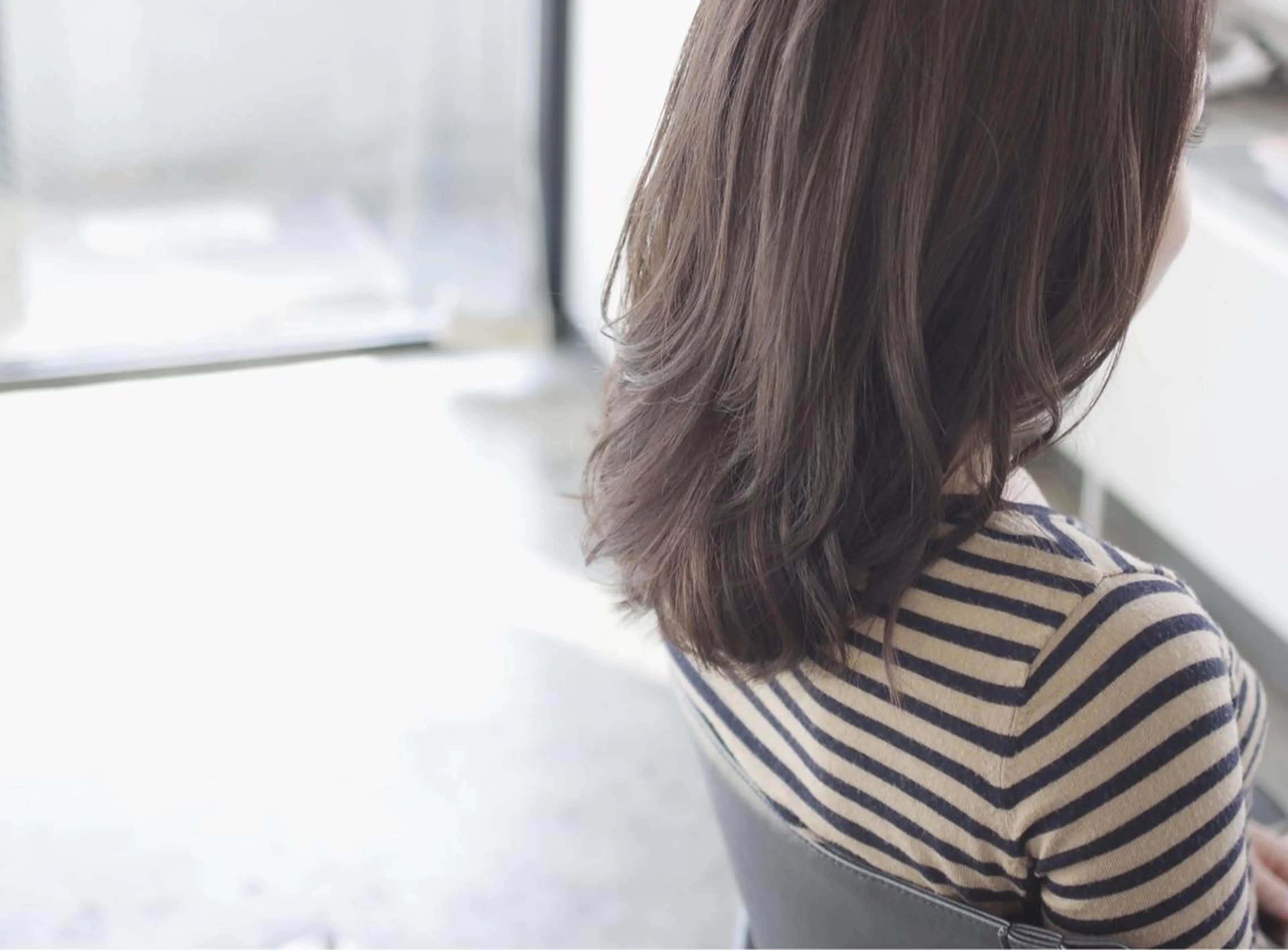 ミディアム セミロング ロング カラー クセ毛お悩みの方 四宮桂佑のヘアスタイル