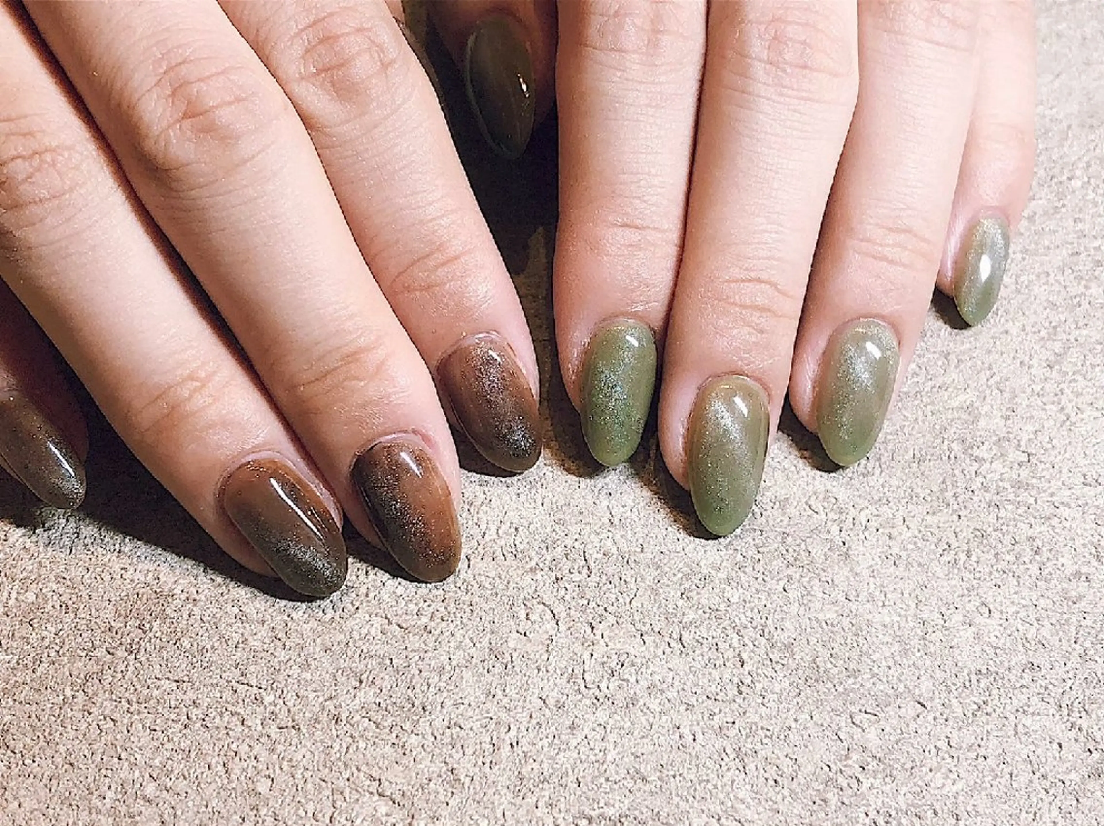 ネイル マグネットネイル マグネットワンカラー ワンカラーネイル ハンドネイル Cleo伏見店🫧 yumiのネイルデザイン