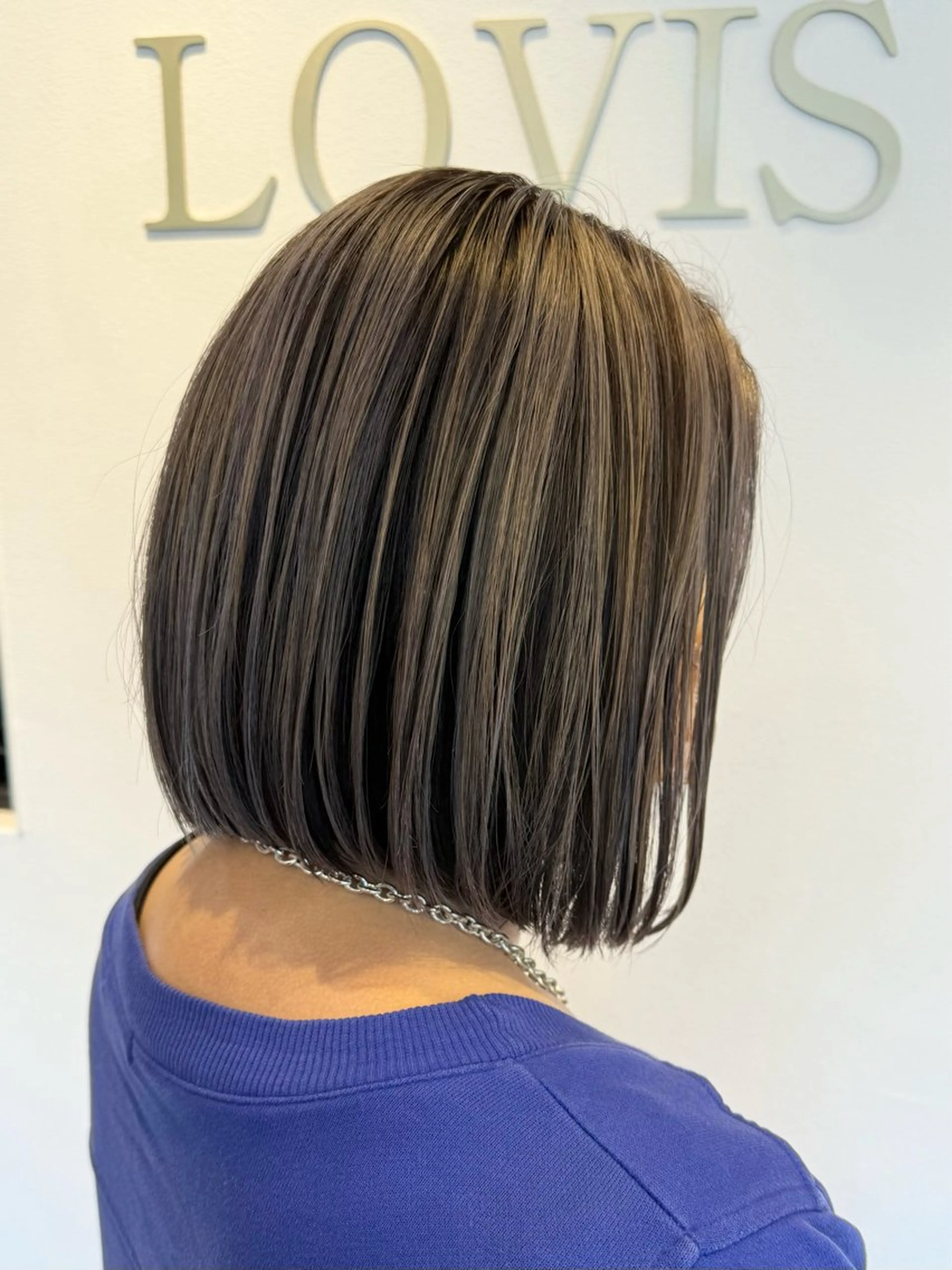 ショート 倉林隆一🐈 ダブルカラー/艶髪のヘアスタイル