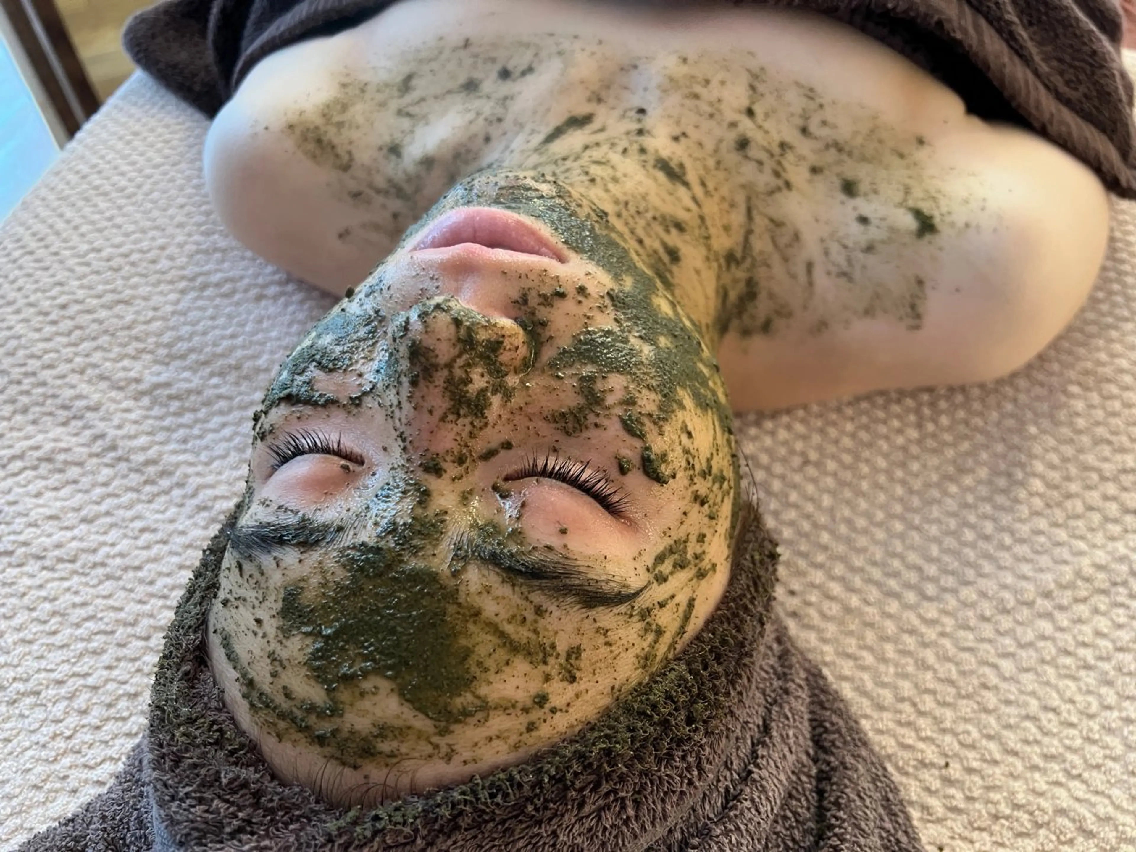 【まずはお試し半額!】🌹REVI肌質改善ハーブピーリング🌹初回肌質診断カウンセリング付180分/REVI認定講師施術の写真