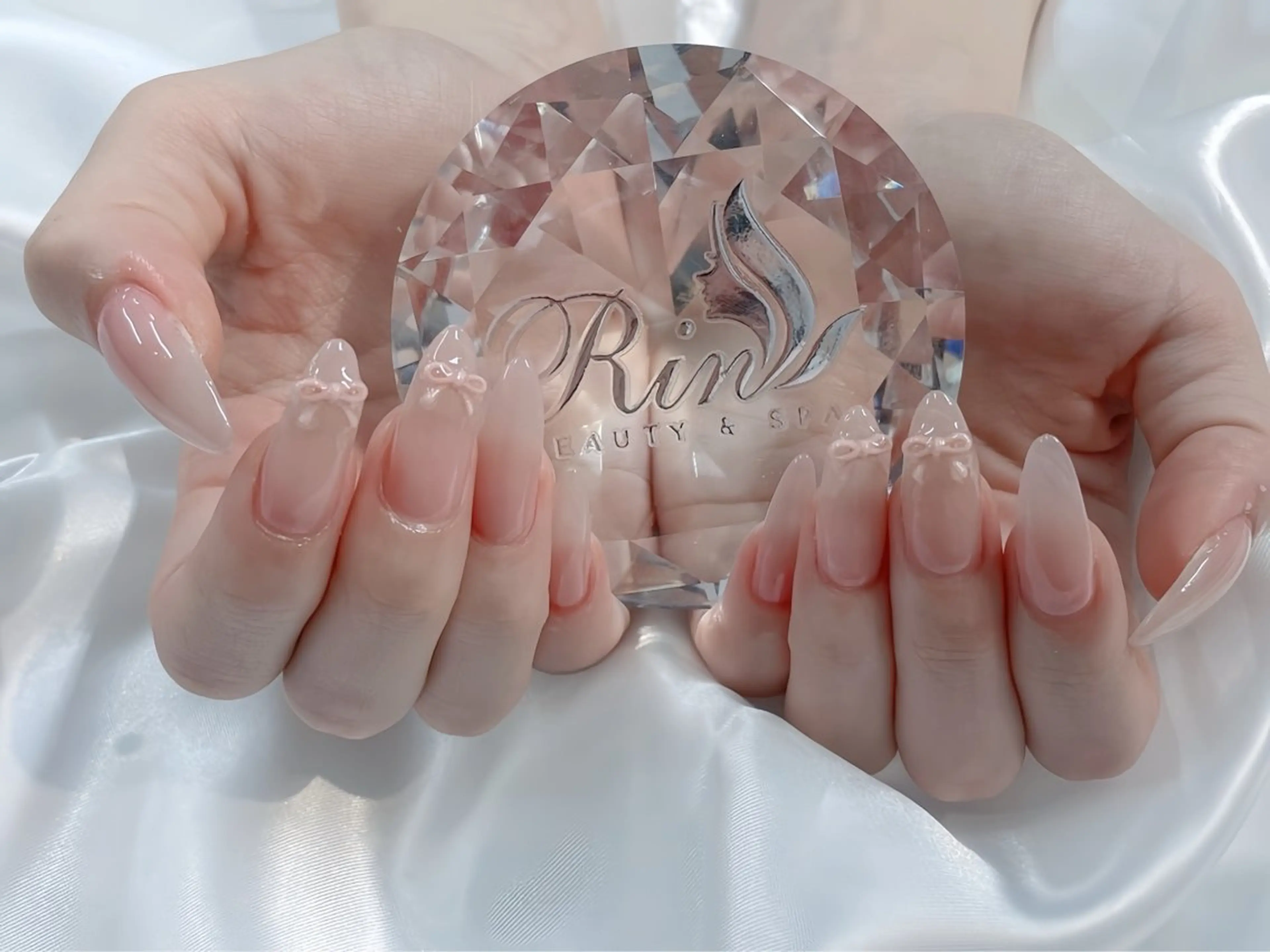ネイル チークネイル フラッシュネイル フラワーネイル フットネイル ジェルネイル ハンドネイル Rin Nail Shinokuboのネイルデザイン