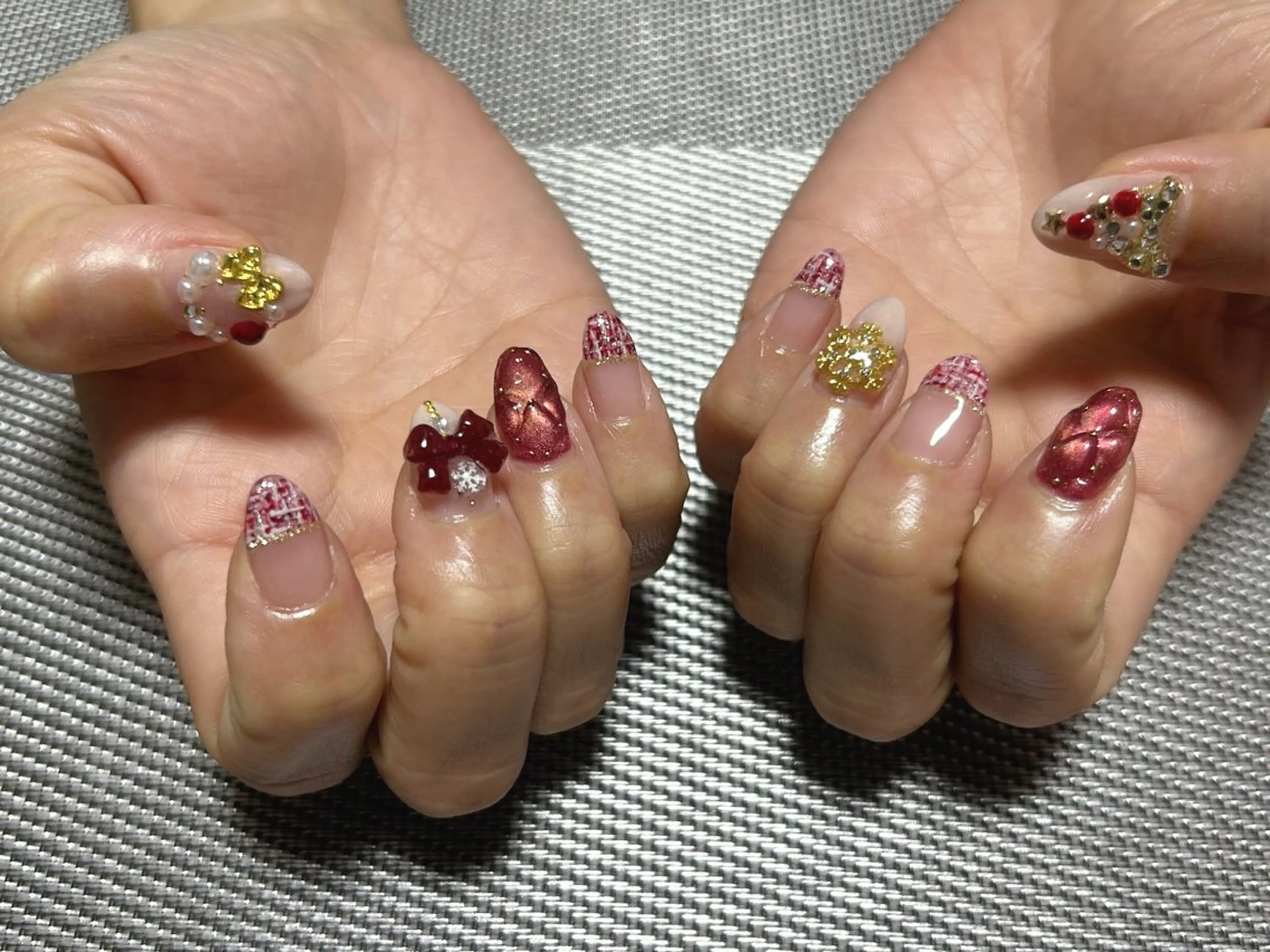 ネイル 冬ネイル クリスマス ハンドネイル i nailのネイルデザイン