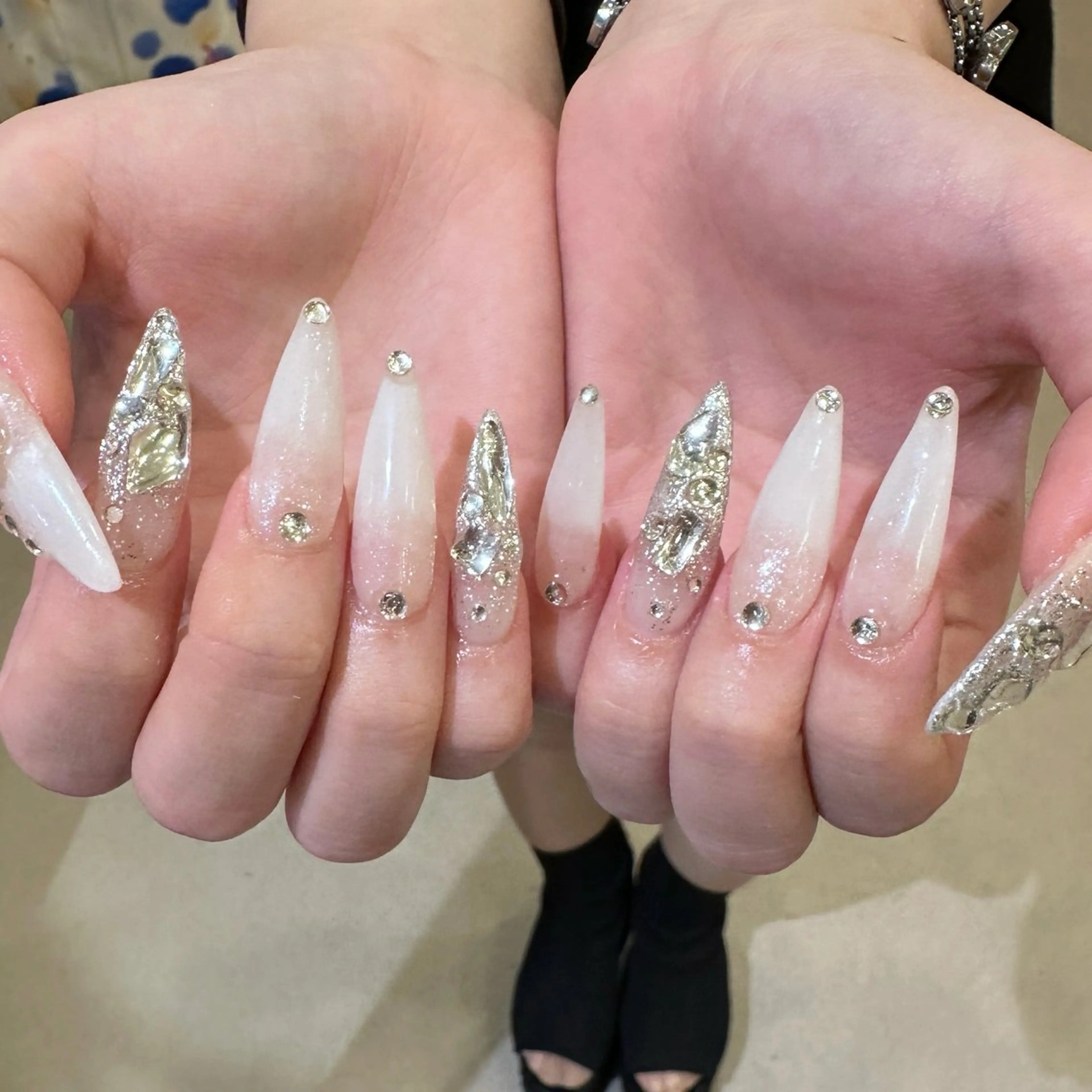 ネイル ハンドネイル 👽個性派ネイル🎀 komachiのマツエク・マツパデザイン