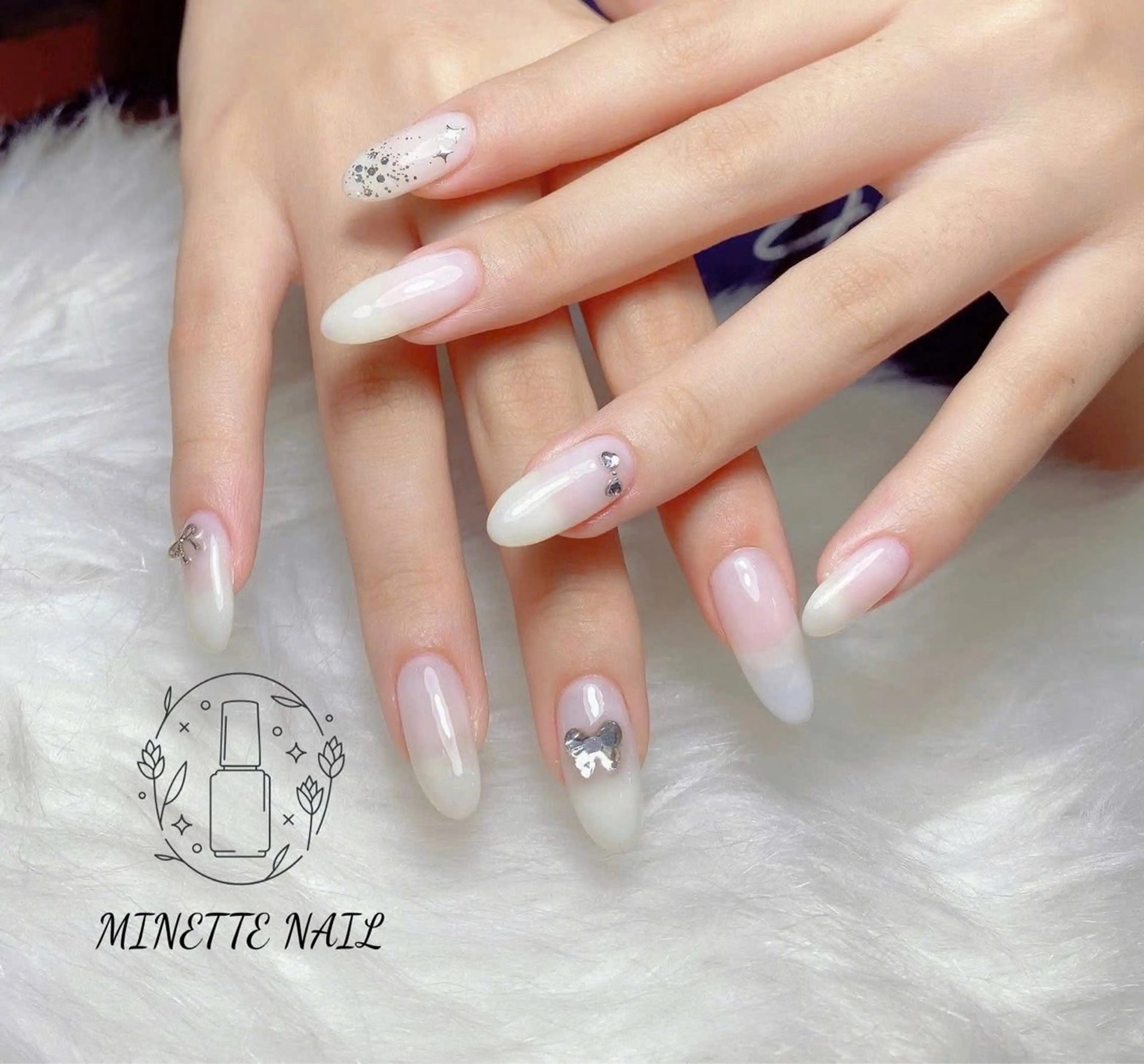 ネイル フレンチネイル ジェルネイル グラデーション ラメ(グリッター) マグネットネイル Minette Nailのネイルデザイン