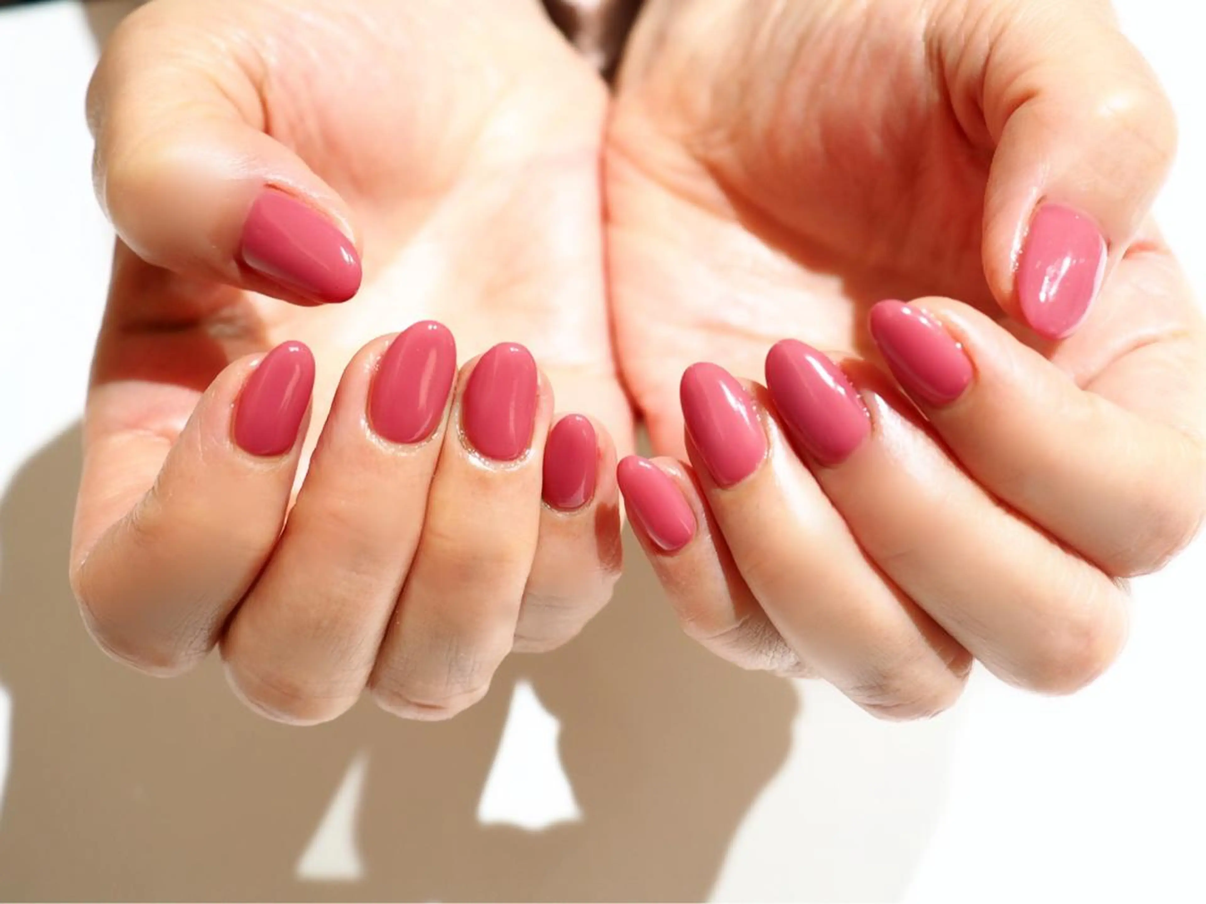 パラジェル使用！ ワンカラー・グラデーション(オフ、ファイリング、ケア込)の写真