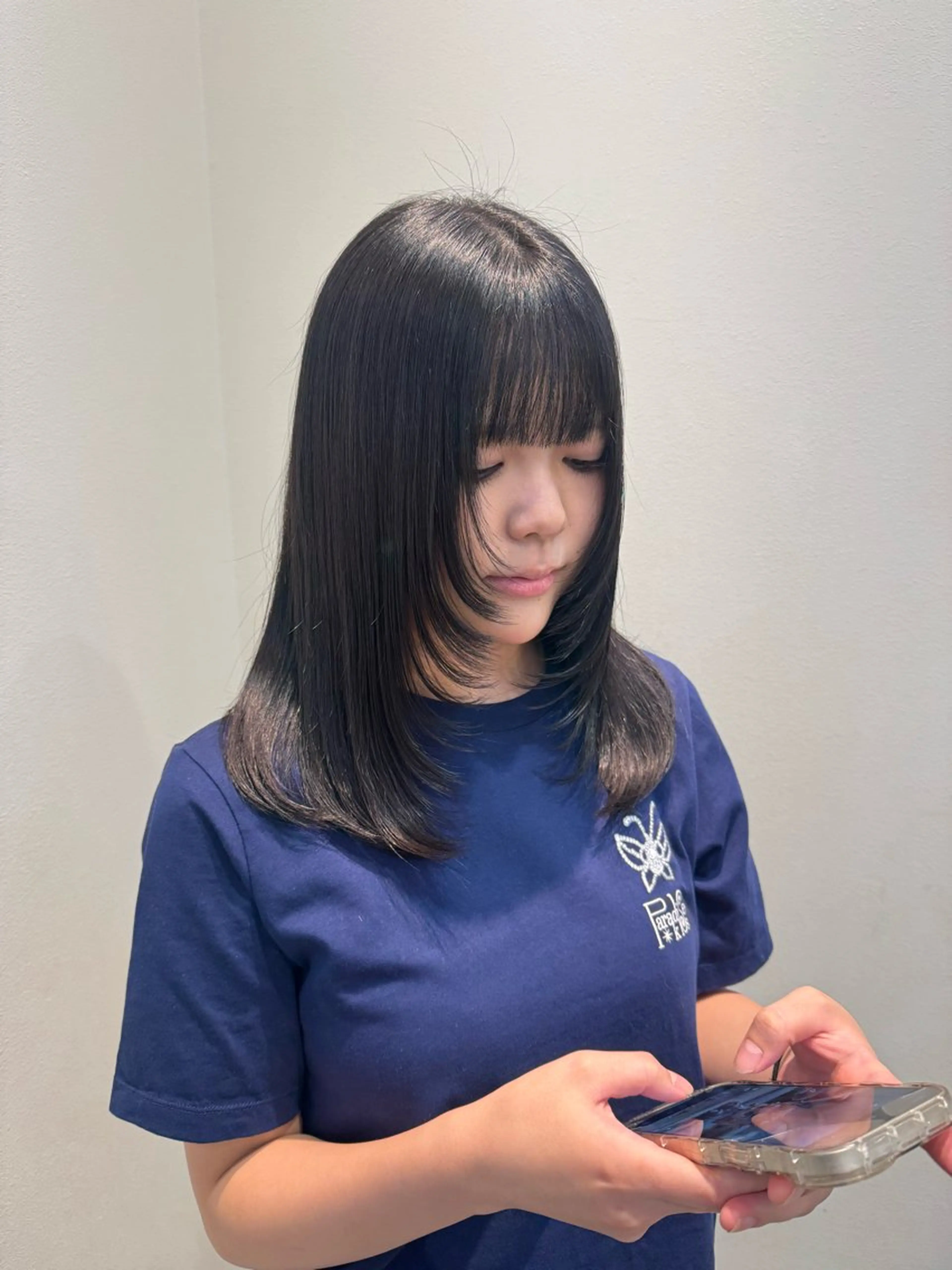 ミディアム 顔まわりレイヤー レイヤーカット 小顔カット mir所属・堀越 美羽のヘアスタイル