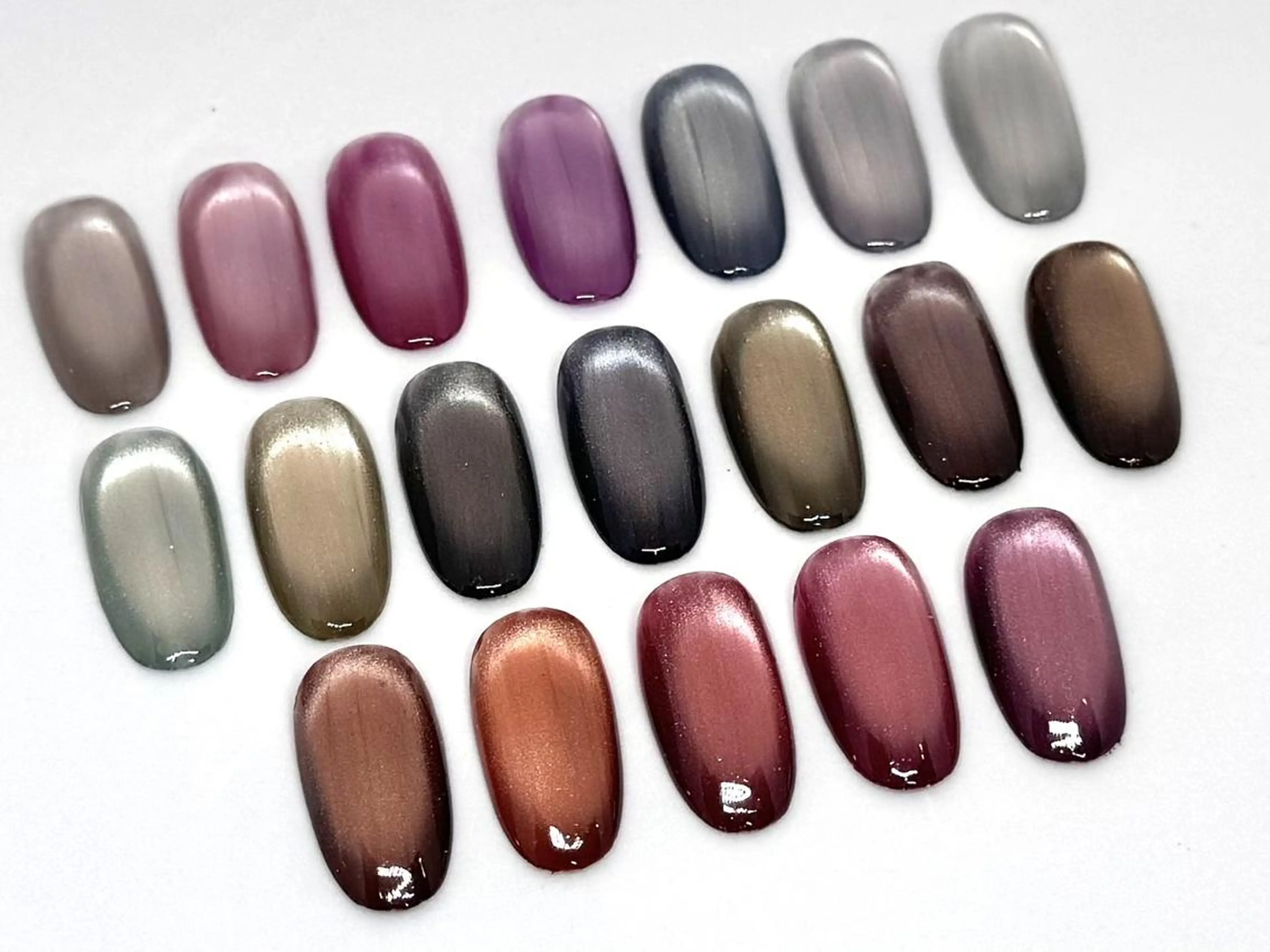 ネイル ハンドネイル 【中川】 ロイヤル・セラピストのネイルデザイン