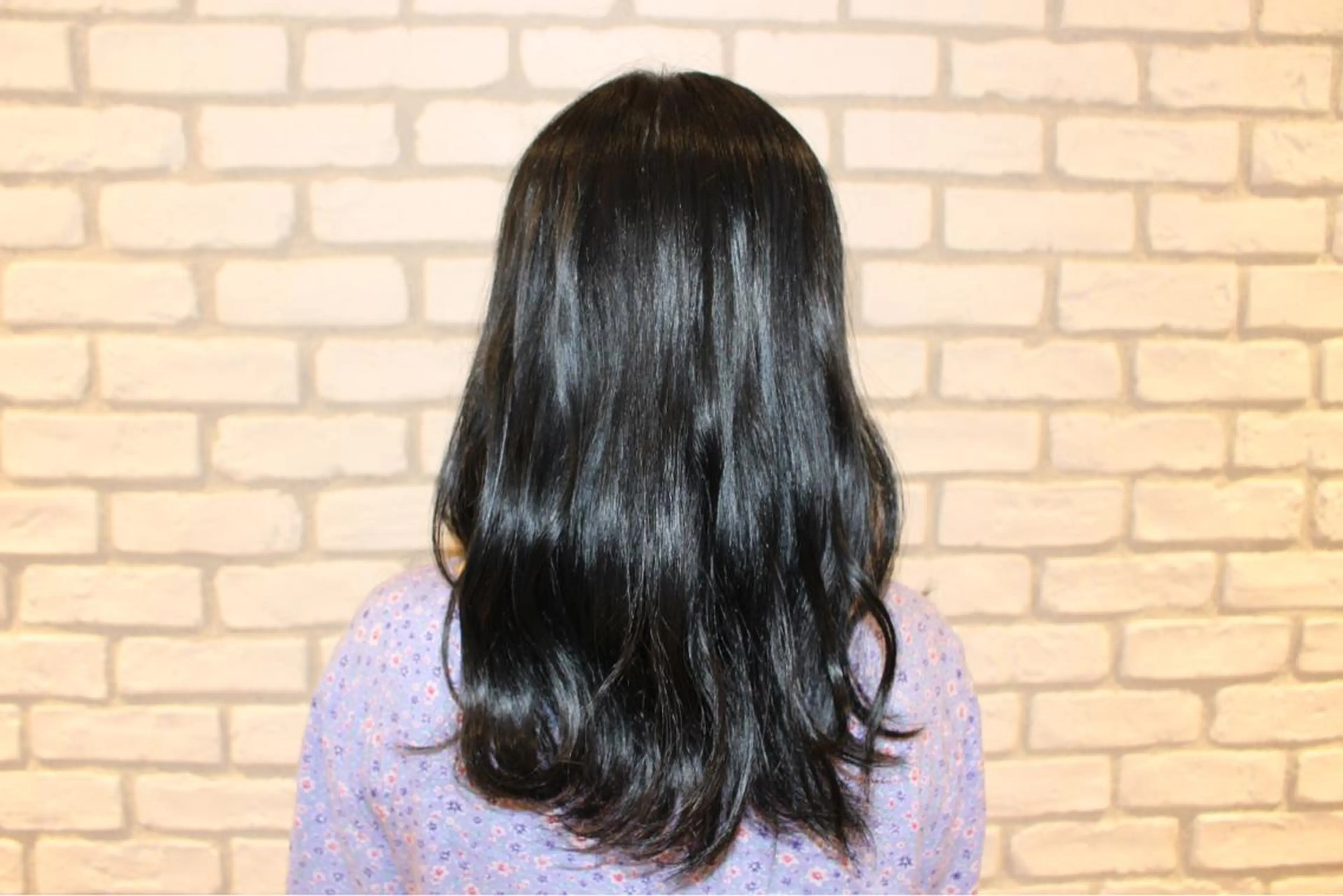 セミロング カラー 黒髪 シルバー ハイトーン✨最新髪質 改善👩ryuyaのヘアスタイル