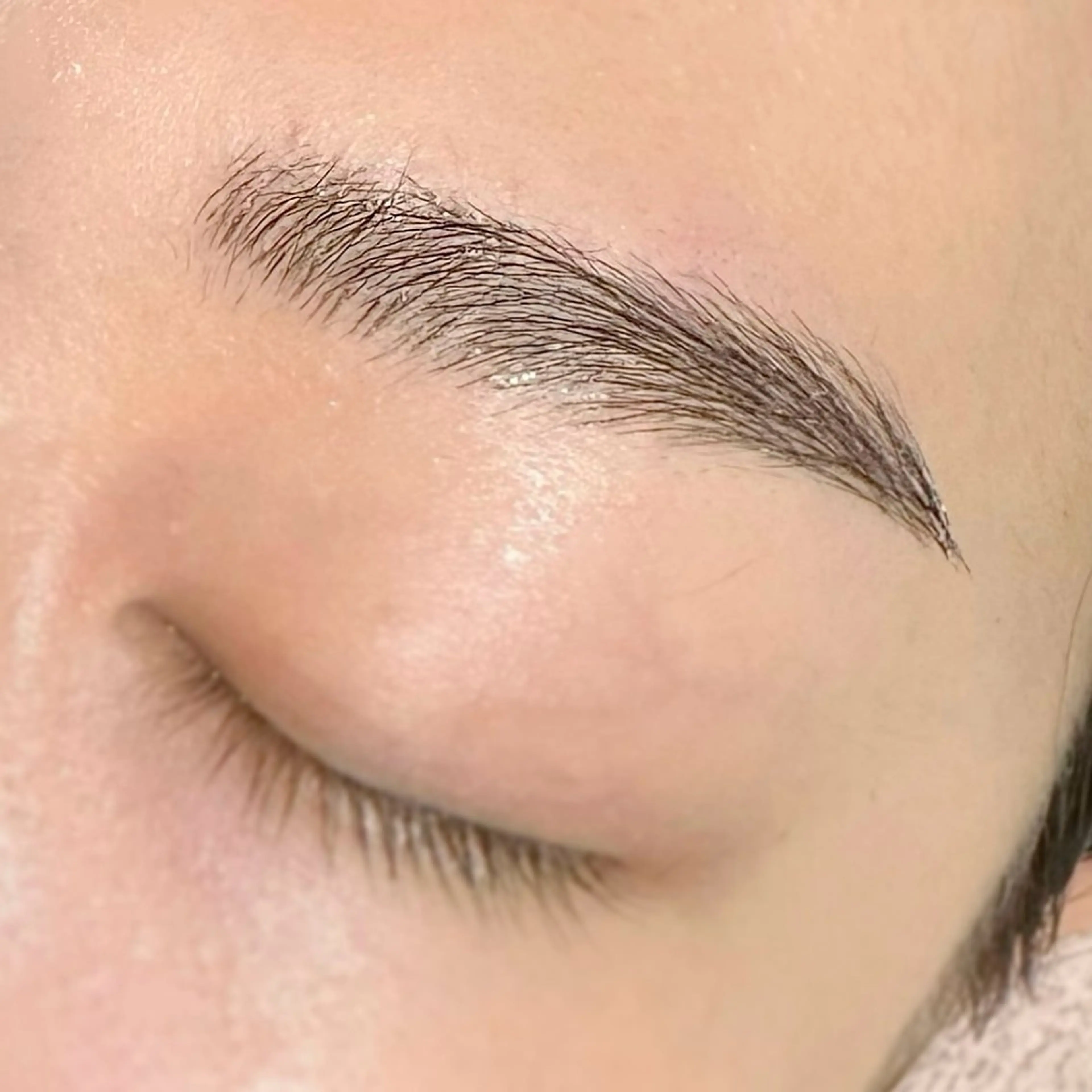 アイブロウ えんとゆかり　千歳船橋所属・AYANO &　YUKAのマツエク・マツパデザイン