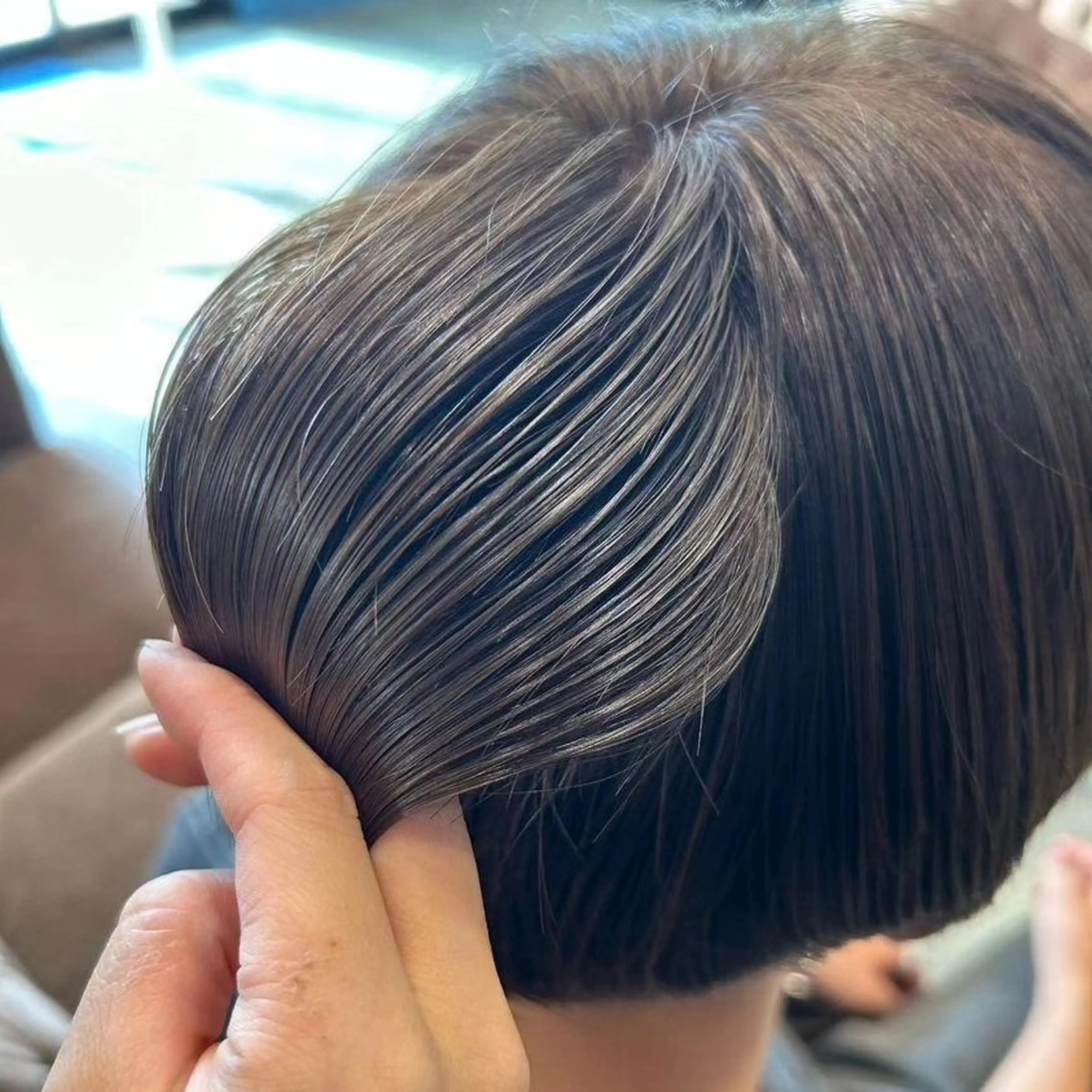 メンズ カラー メンズブリーチ ブリーチ ブラウンカラー ブリーチなしカラー オリーブブラウン 婦中／メンズ/パーマ カラー/縮毛/波巻きのヘアスタイル