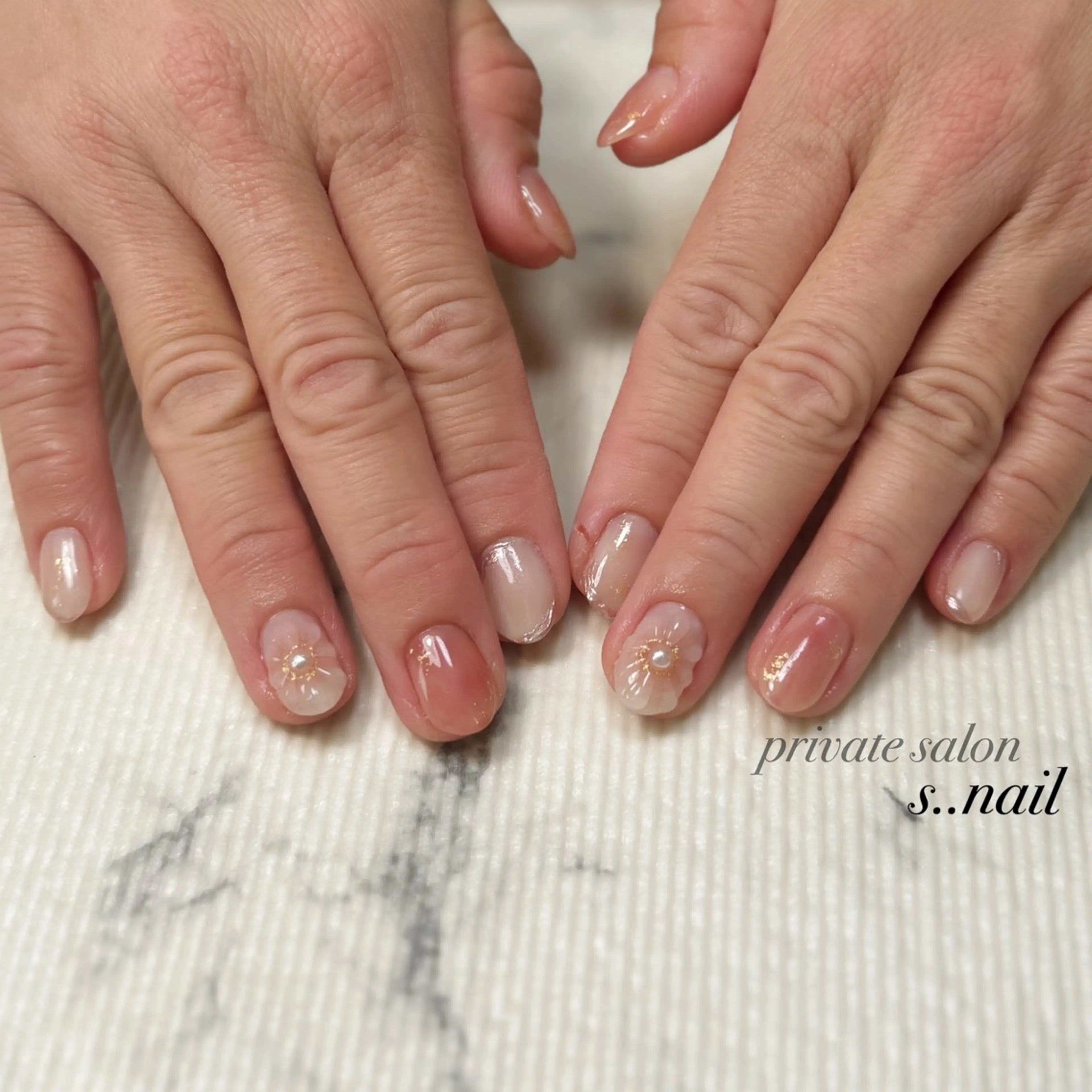 ネイル フラワーネイル ミラーネイル ぷっくりネイル ハンドネイル フットネイル s..nail / MORITAのネイルデザイン