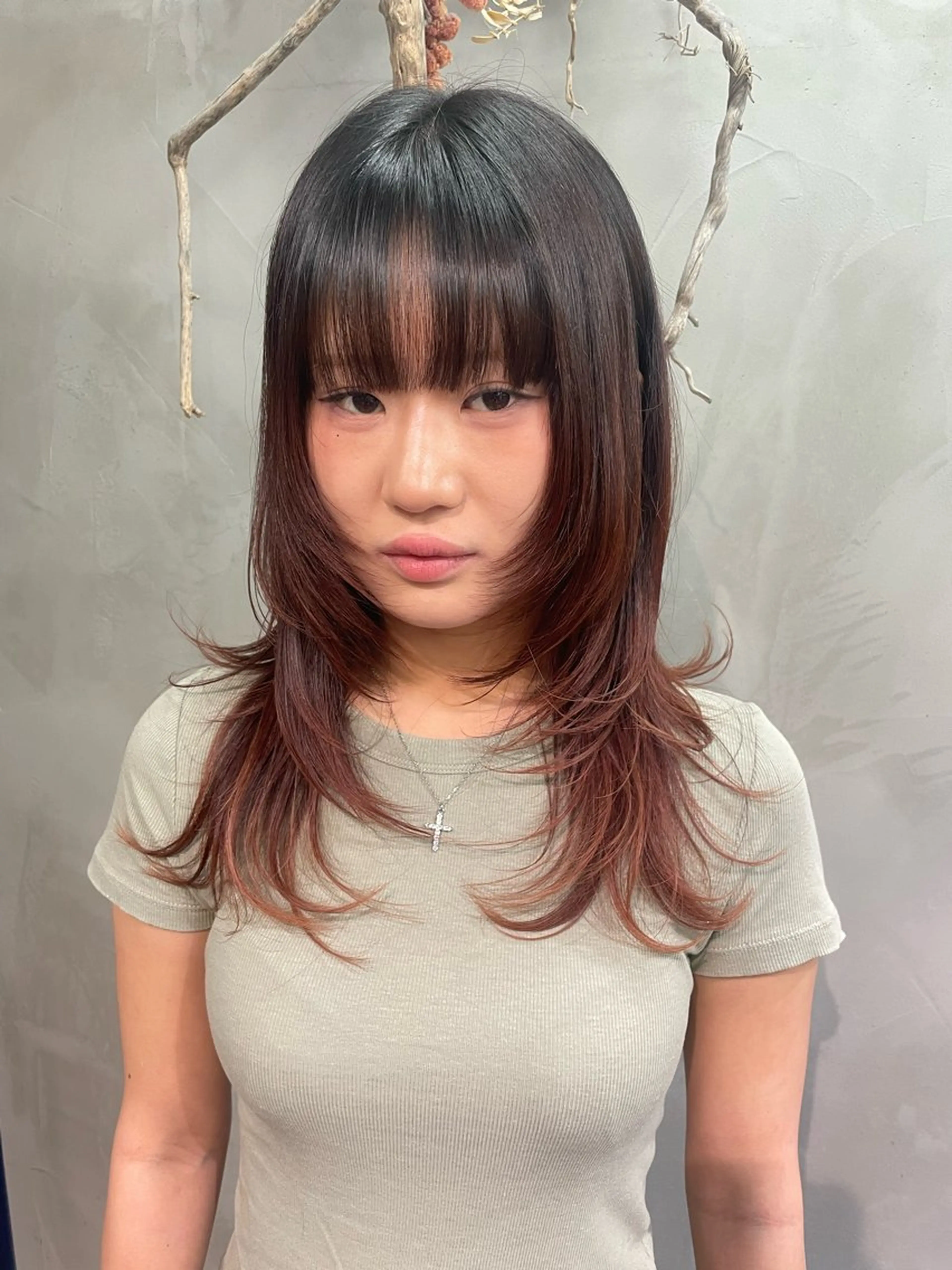 ロング レイヤーカット 長野 温佳のヘアスタイル