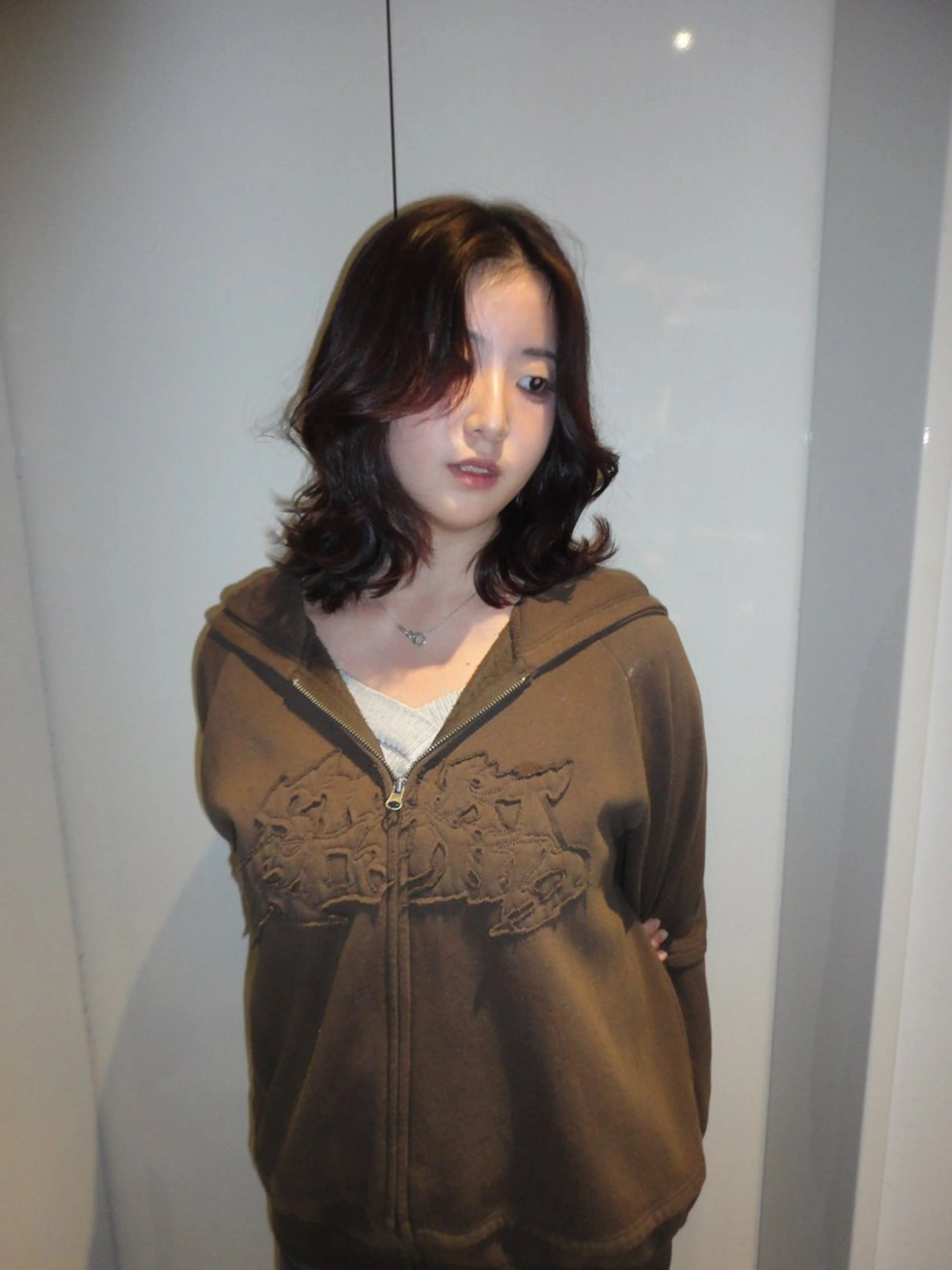 ミディアム くびれヘア レイヤーカット clear of hair LiT所属・ルカ/ レイヤーカット/栄のヘアスタイル