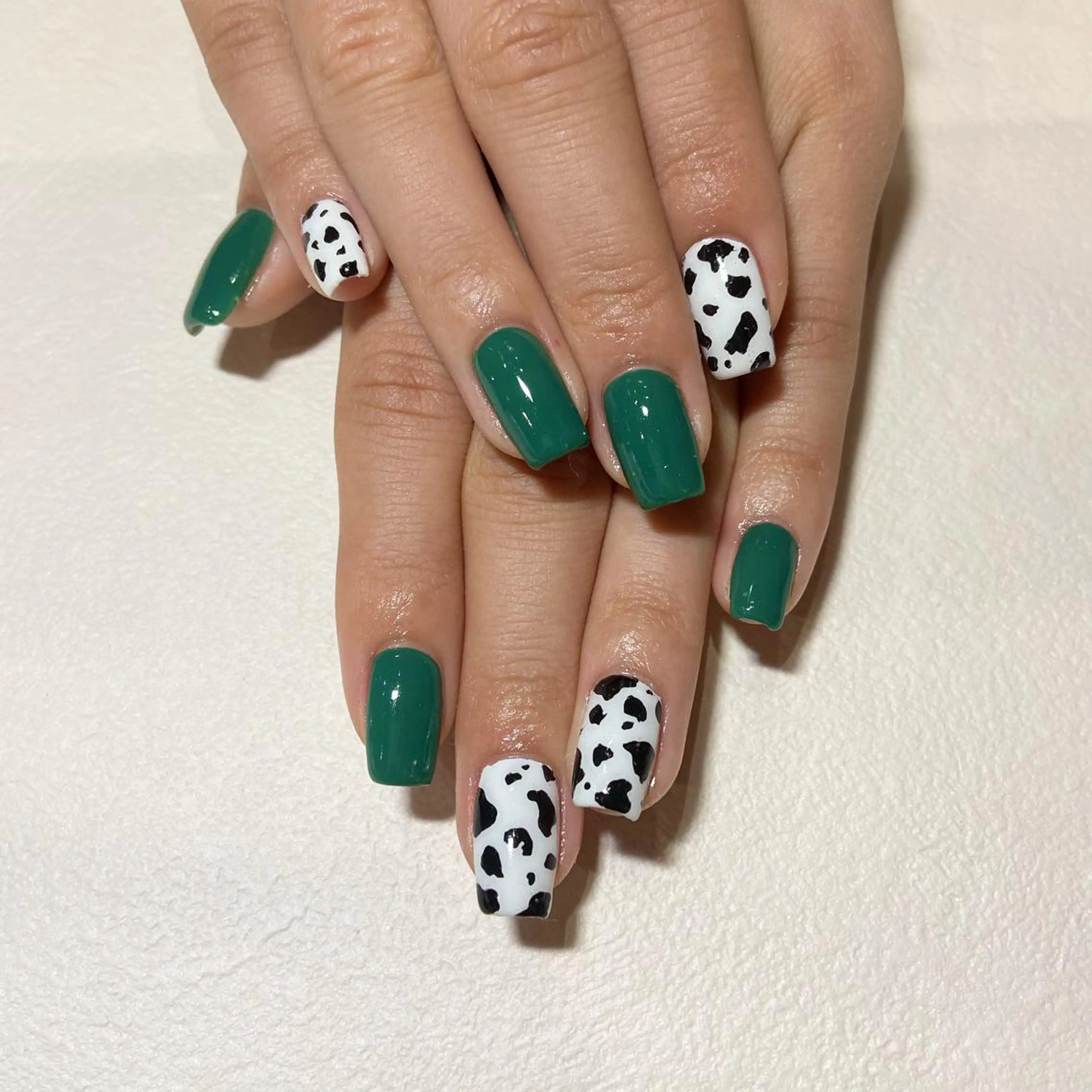 ネイル Allure小山店 Maiのネイルデザイン