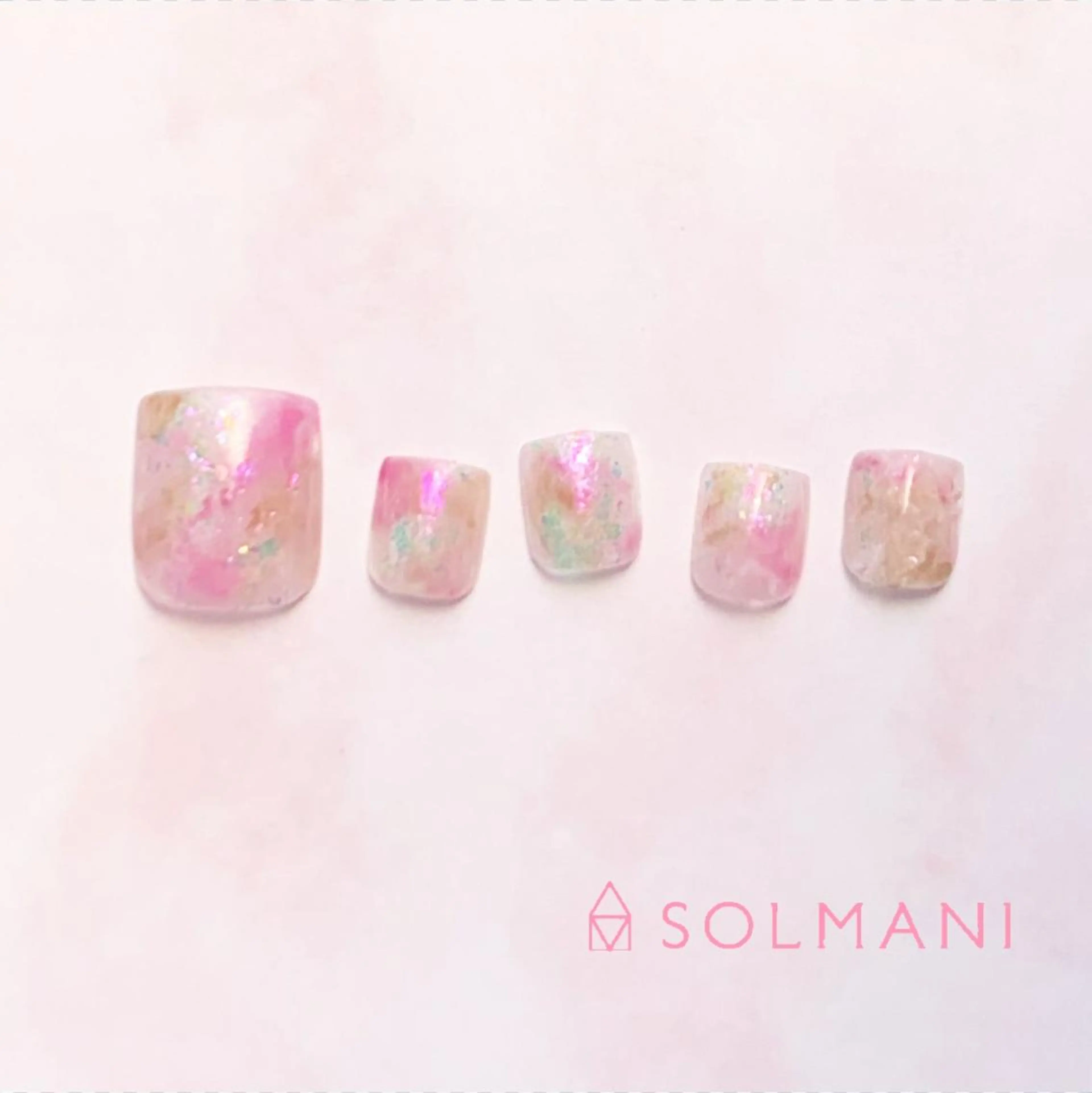 ネイル フットネイル ピンク SOLMANI 予約担当のネイルデザイン