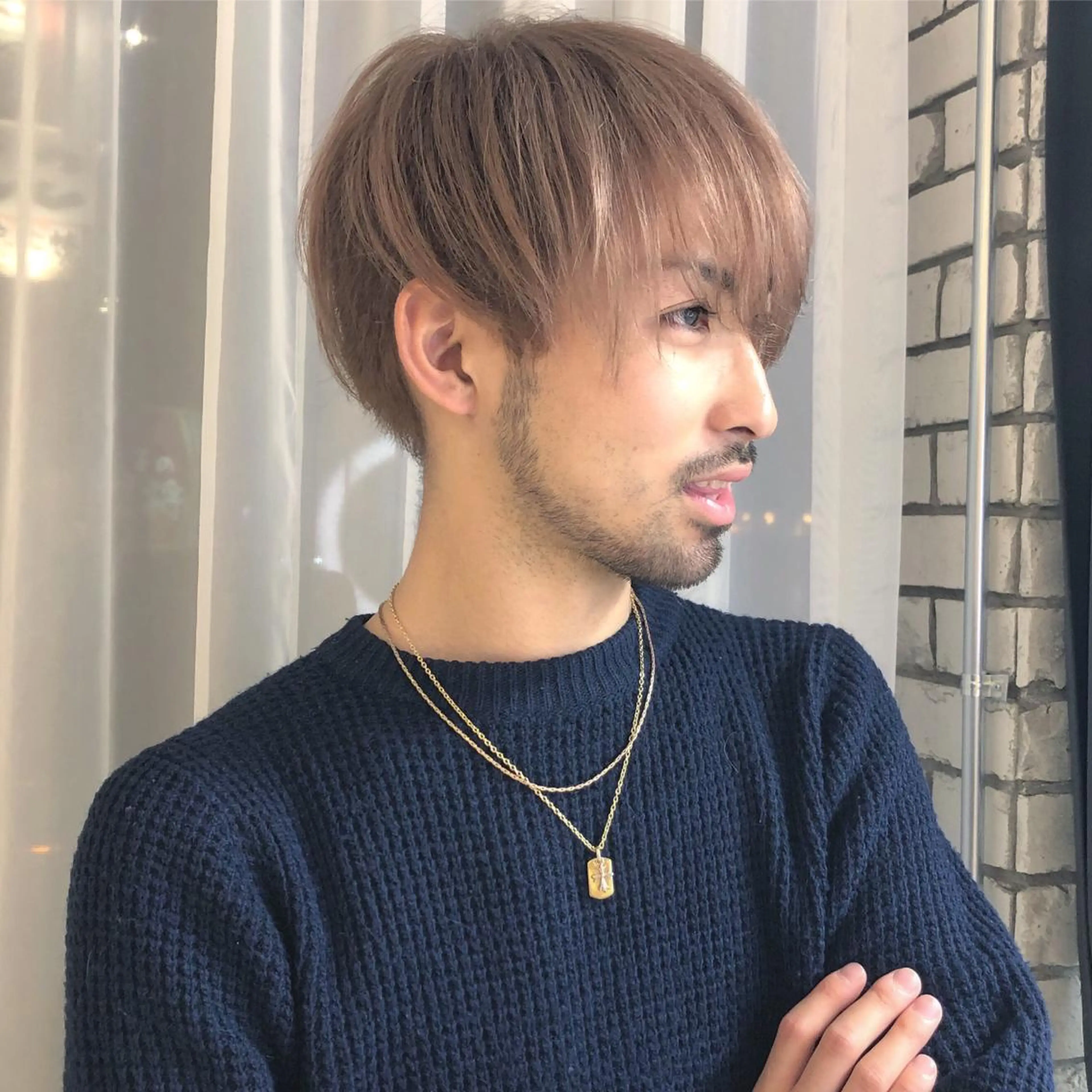 カラー メンズ メンズブリーチ ベージュカラー ブリーチ ORIKA 美容室のヘアスタイル