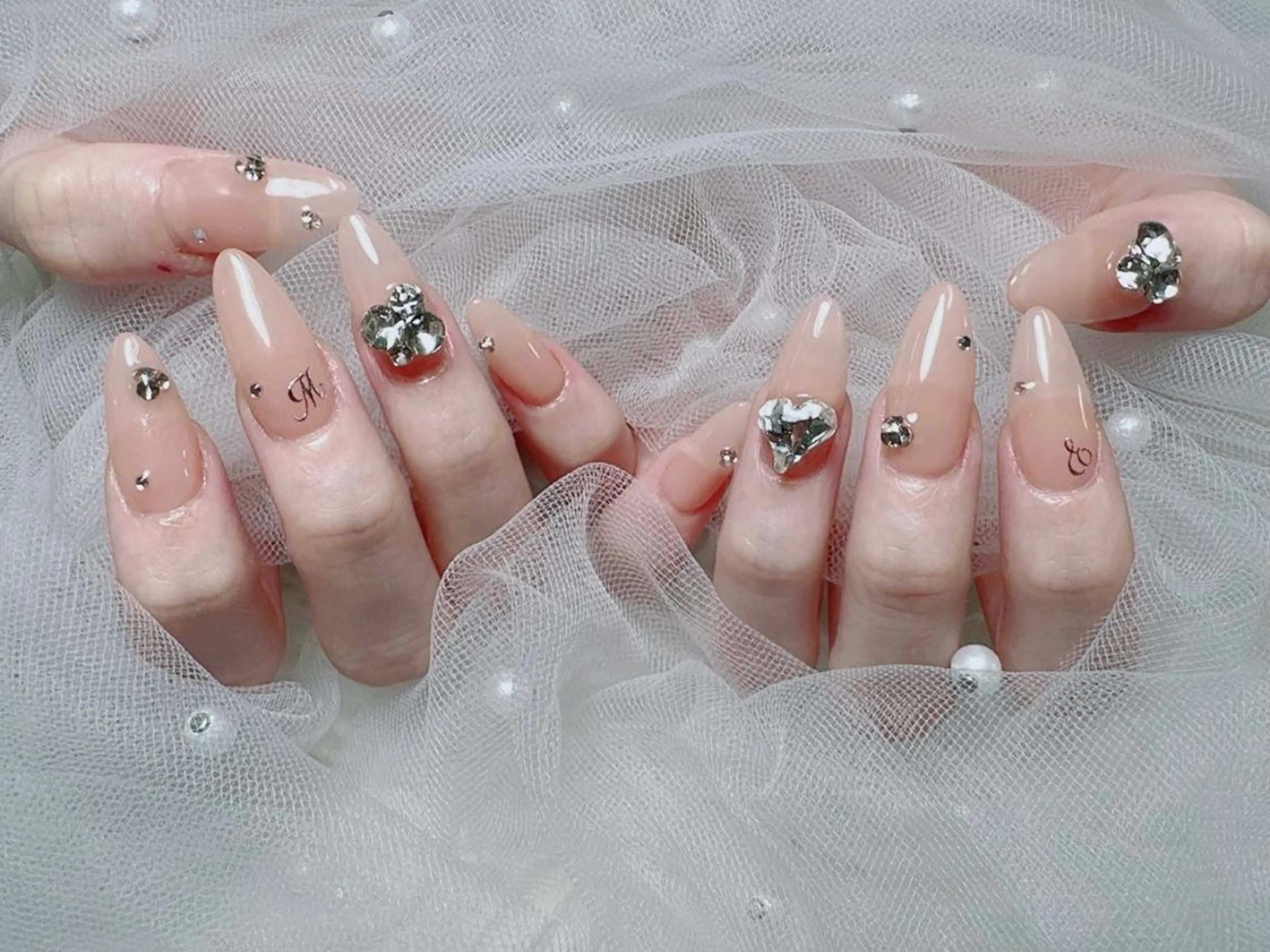 メンズ ネイル アートネイル フレンチネイル ジェルネイル キラキラネイル パラジェル ハンドネイル Bloom スカルプ専門店のネイルデザイン