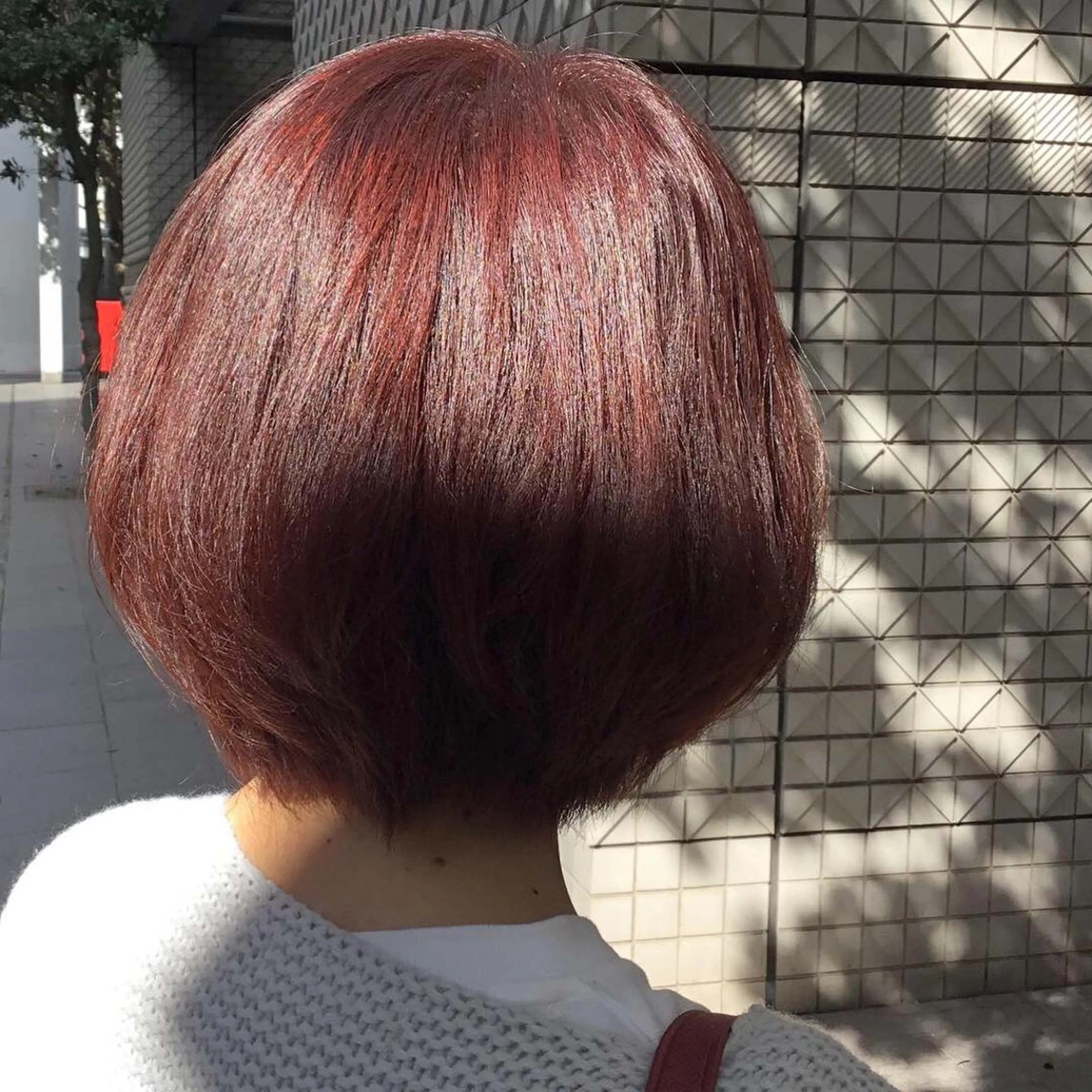 ショート カラー パーマ embrace エンブレイスのヘアスタイル