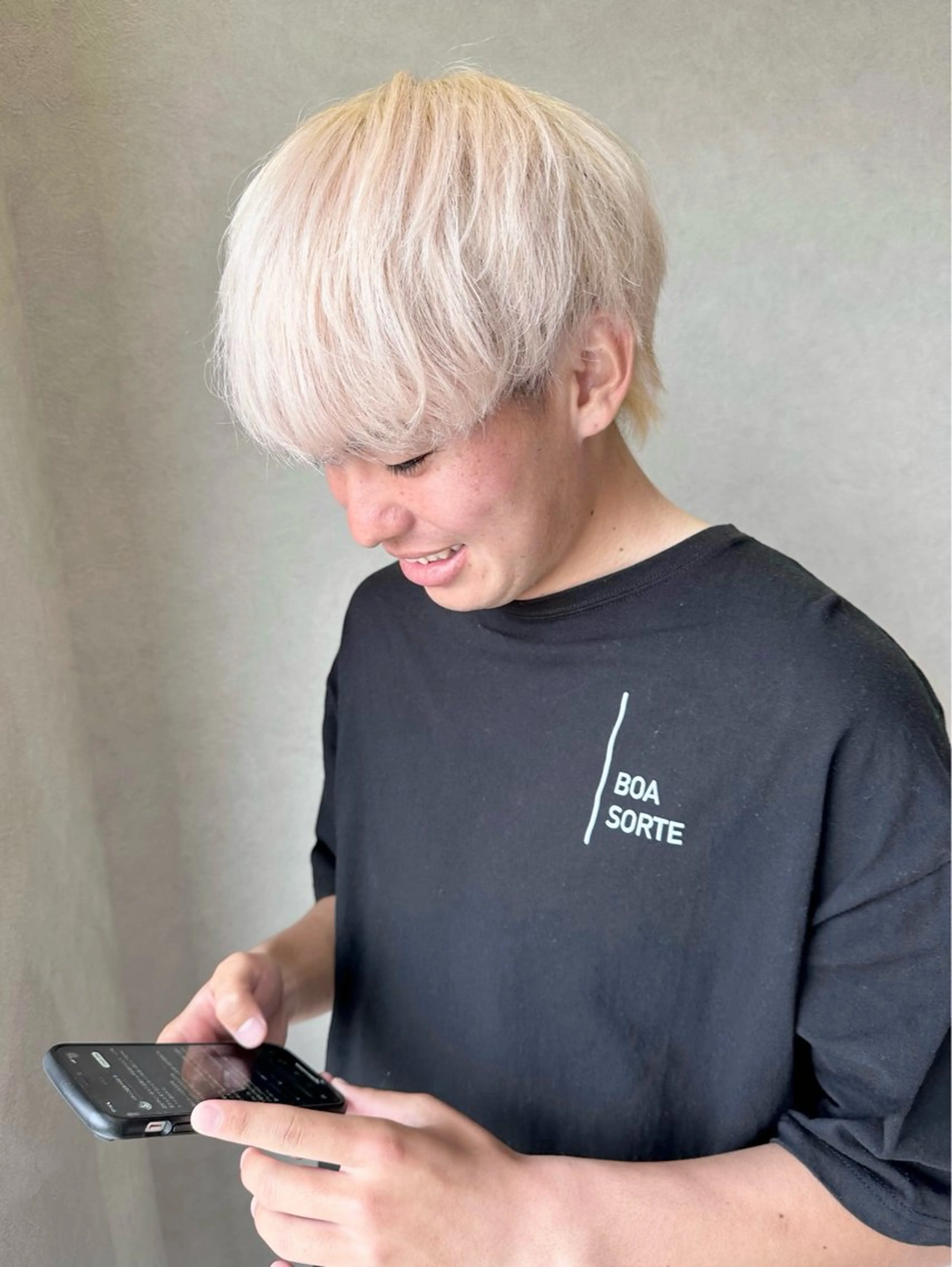 ショート 𝑭𝒖𝒌𝒂🩶 モテ髪×透明感カラーのヘアスタイル