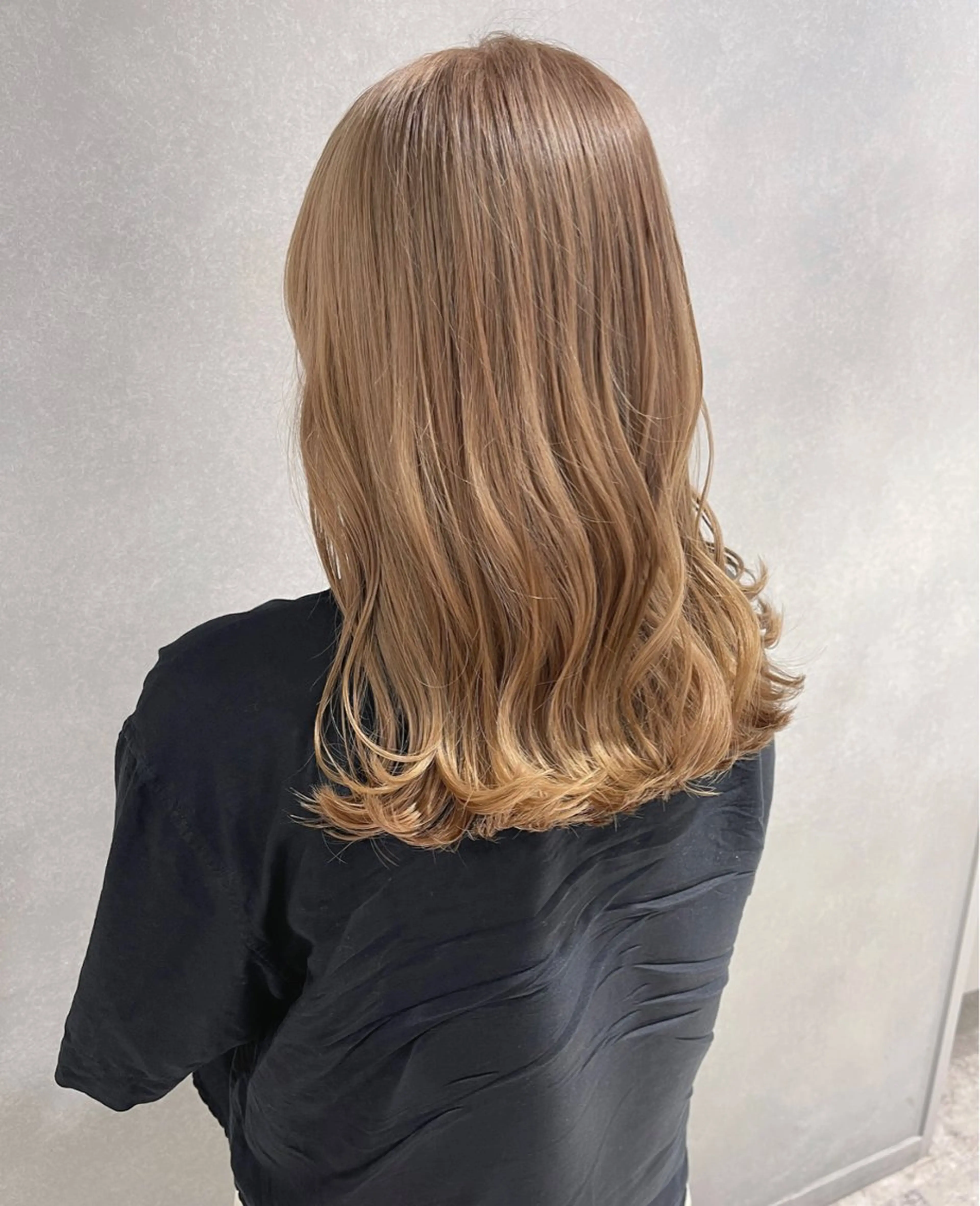 セミロング カラー ヘアカラー 唐澤 千尋のヘアスタイル