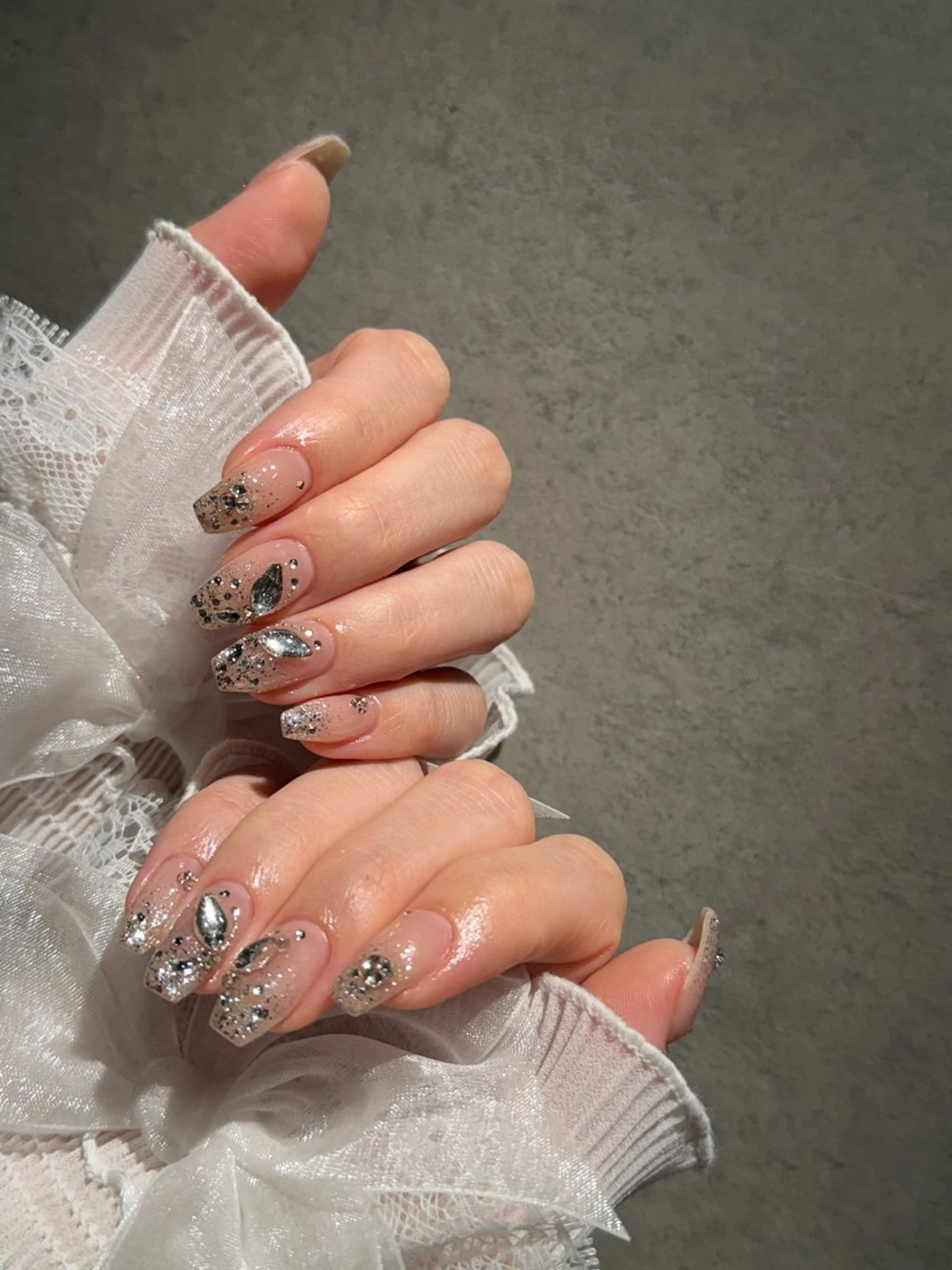 ネイル I-nailロング /ワンホン/キラキラのネイルデザイン