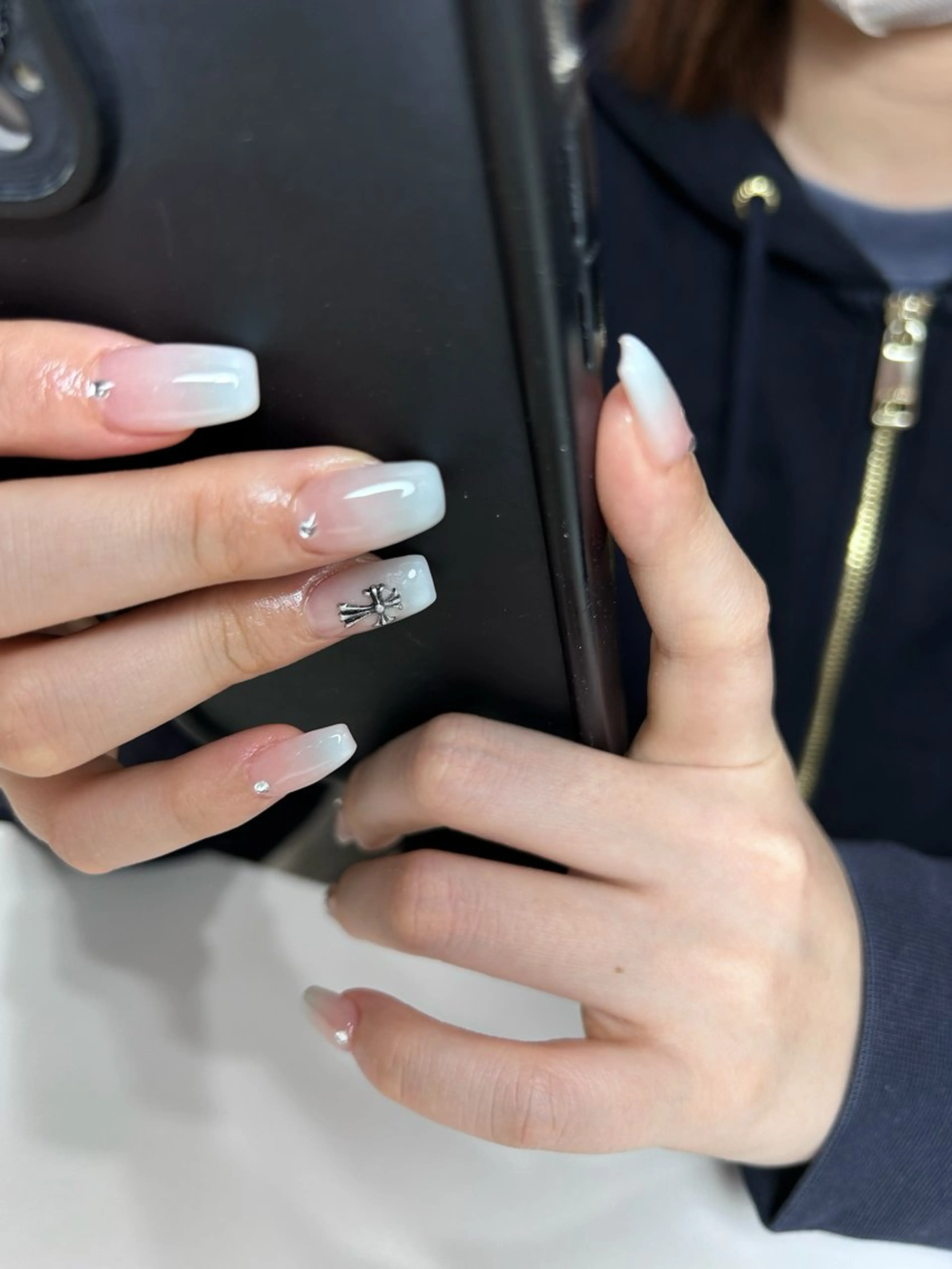 ネイル maison dari (ﾒｿﾞﾝ   ﾀﾞﾘ )所属・高橋 ユカのネイルデザイン