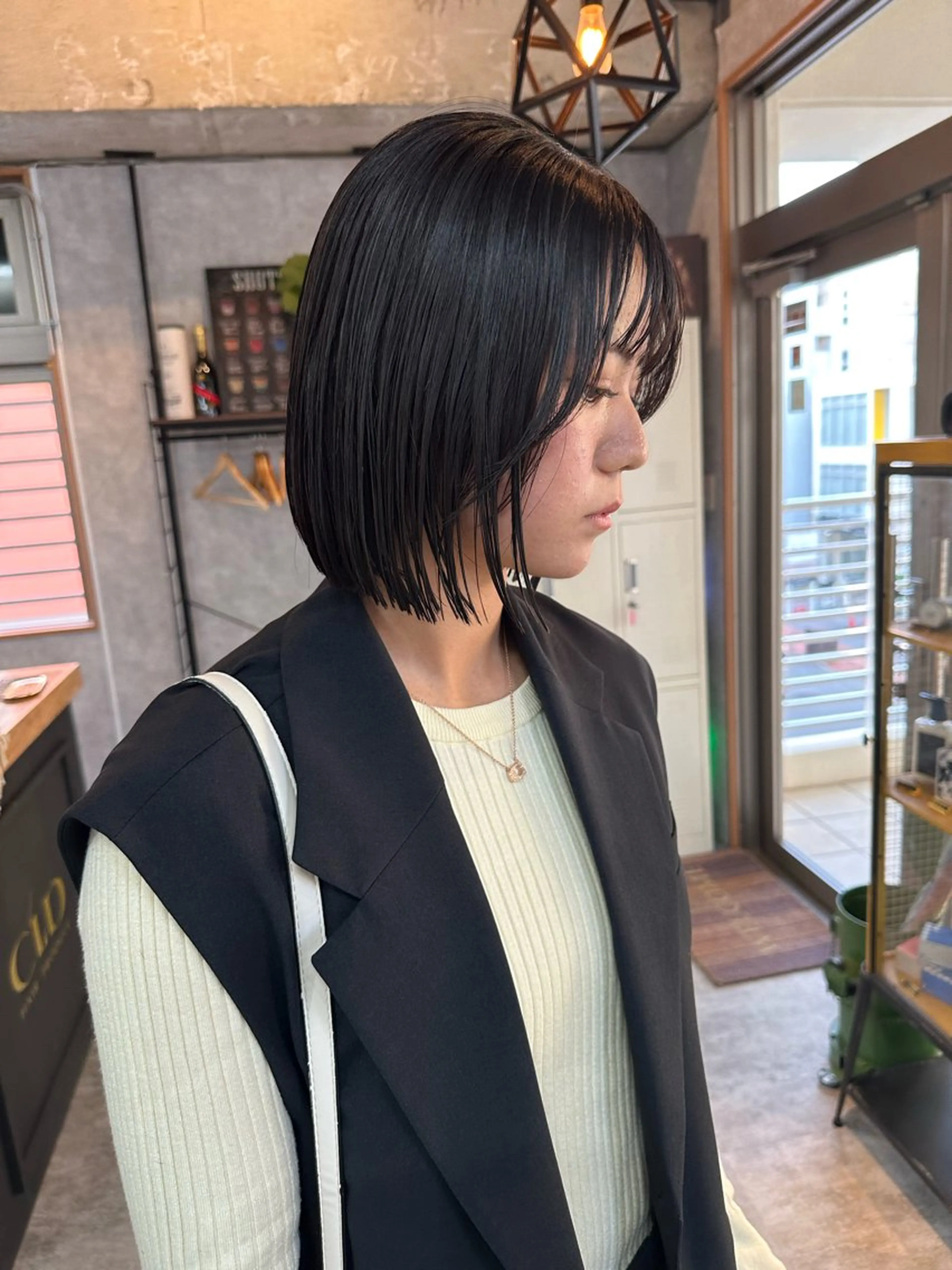 ショート 切りっぱなしボブ ショートボブ ハンサムショート 丸みショート ボブ カット ヘアカラー トリートメント C’LD hair  produce /シールドヘア所属・モテ髪/ボブ/ショー ト/アダチフウトのヘアスタイル